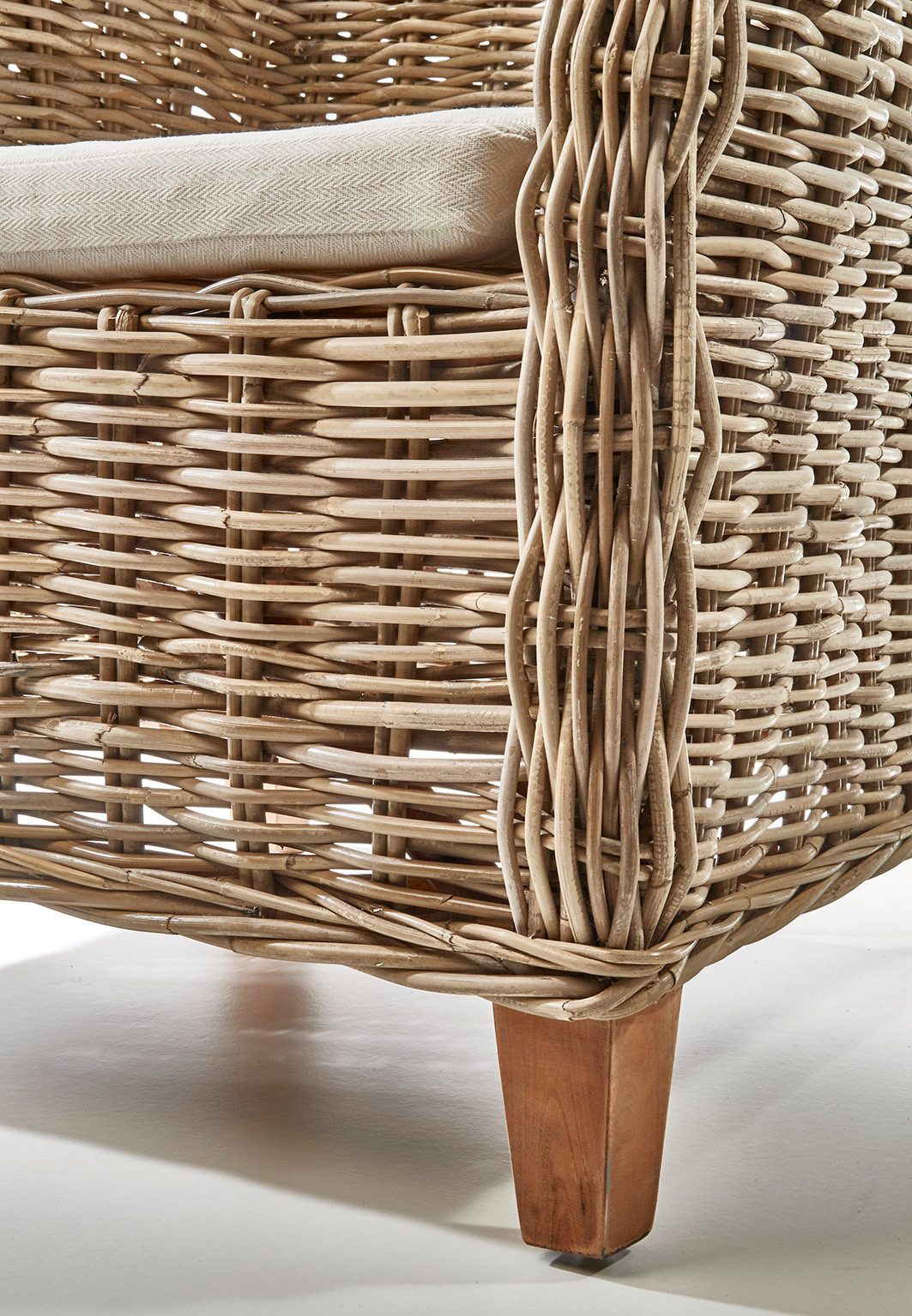 Kobolo Rattanstuhl Rattansessel Stuhl Esszimmerstuhl TOSCANO mit Sitzkissen (Einzelstück, 1 St), Stuhl Armlehnen Esszimmerstuhl 98 cm hoch – Bild 4 von 5