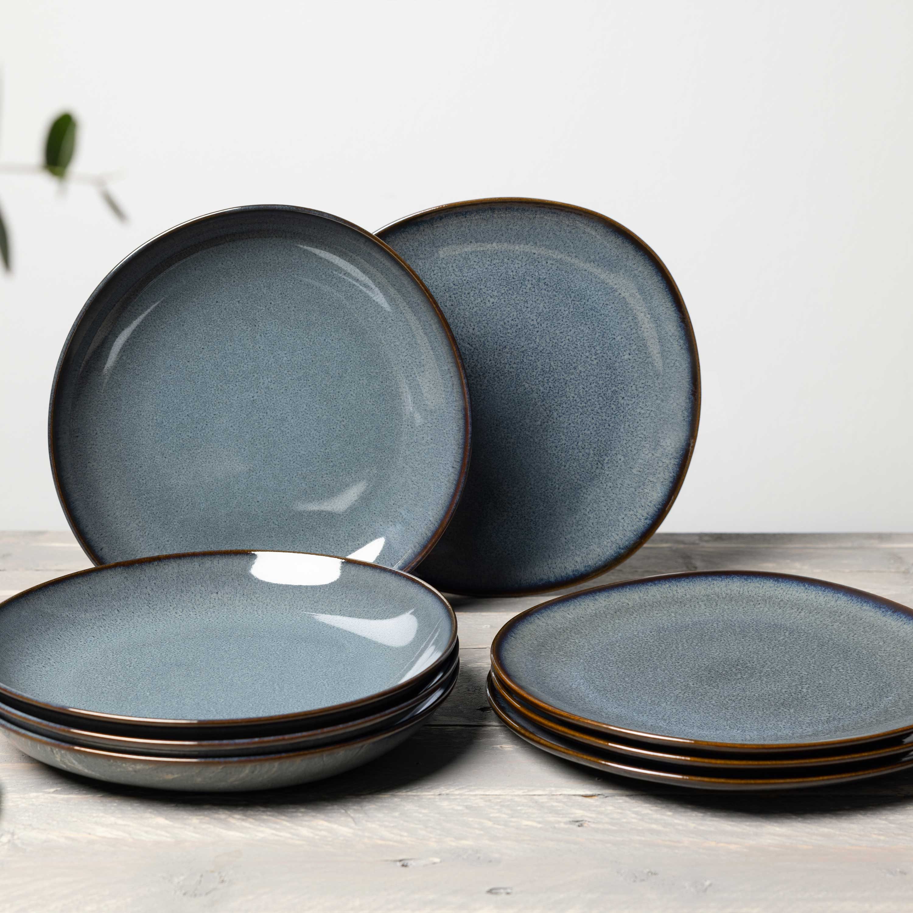 Villeroy & Boch Geschirr-Set Lave gris Tafelset (4-tlg), 2 Personen, Steingut, Effektglasur im handmade Pottery Look