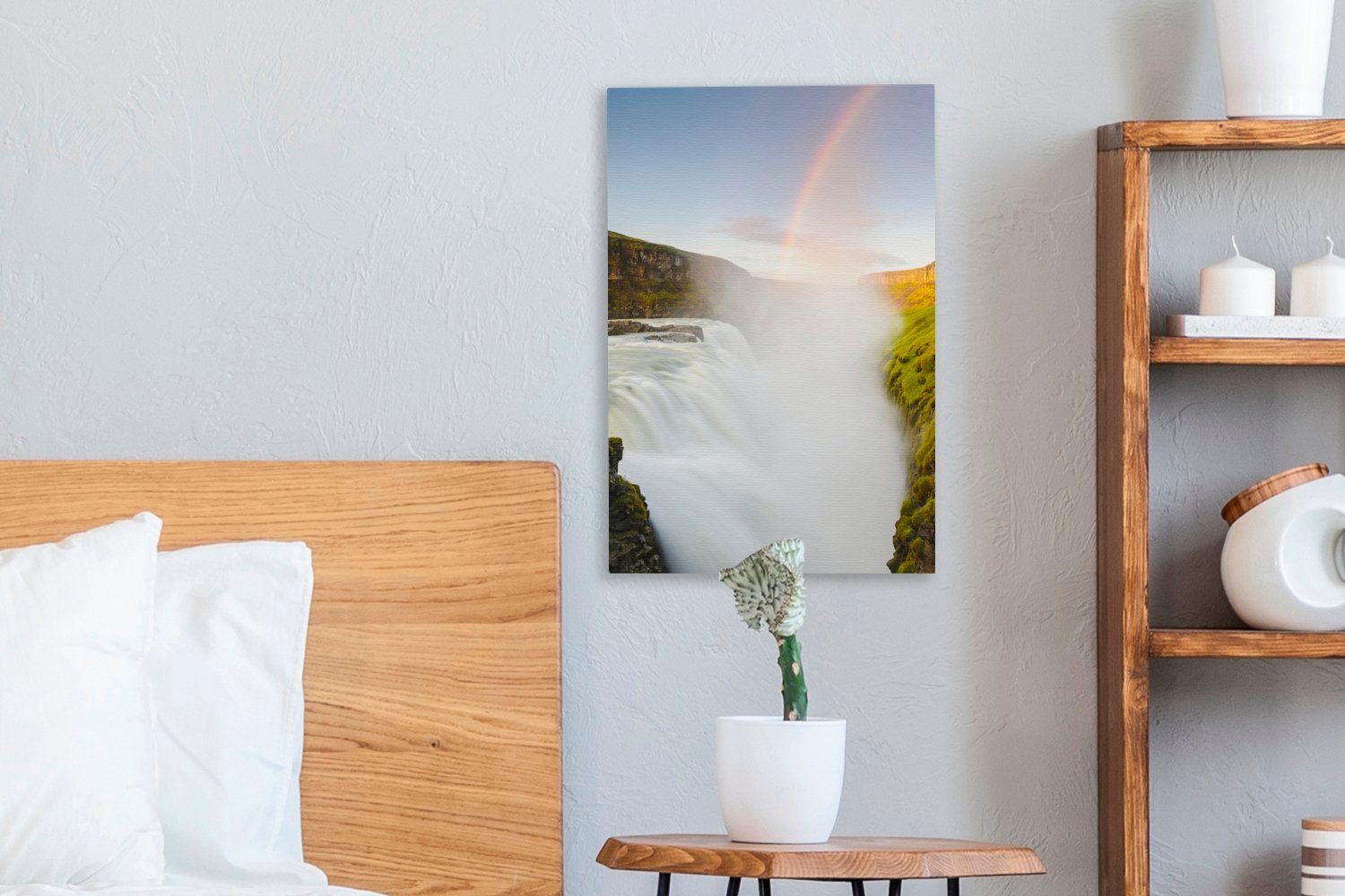 Ein über Gemälde, in Leinwandbild Island, (1 bespannt Gullfoss-Wasserfall inkl. Zackenaufhänger, cm OneMillionCanvasses® Regenbogen St), fertig Leinwandbild 20x30 dem einzigartiger