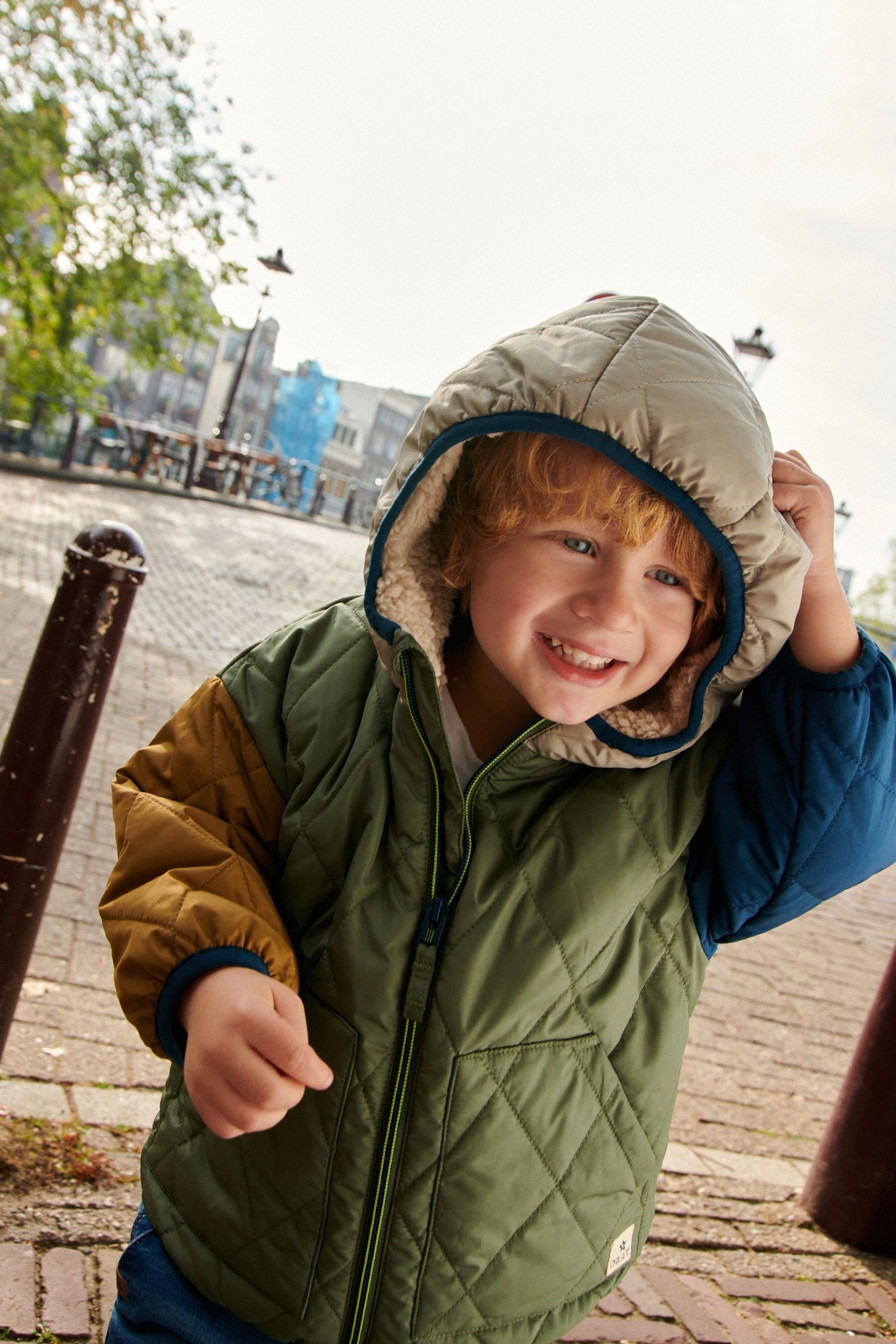 Steppjacke Steppjacke (1-St) mit Brown Next Borgfutter