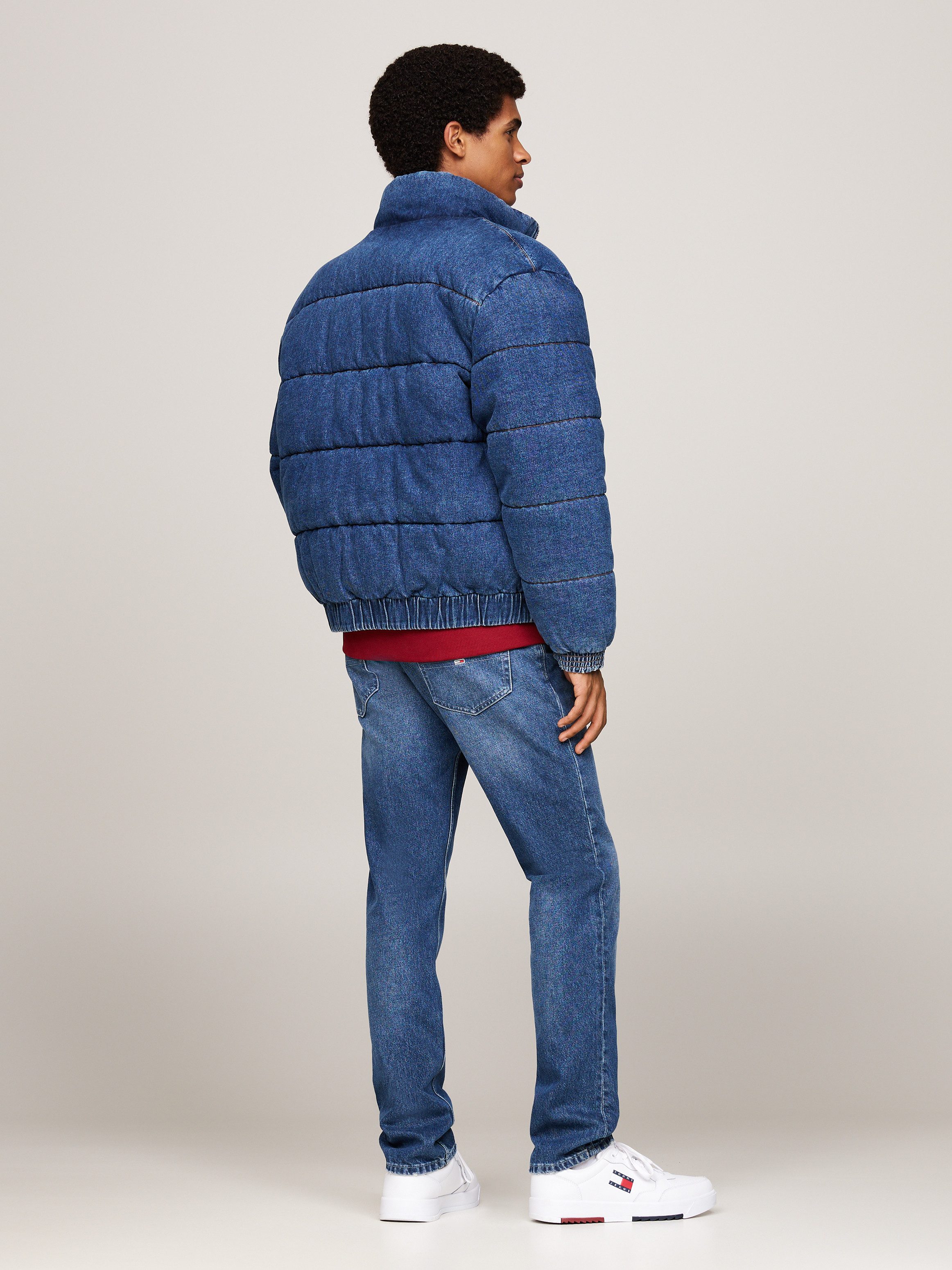 Tommy Jeans Steppjacke DENIM PUFFER JKT DH6051 mit bestickten Markenlogo auf Brusthöhe