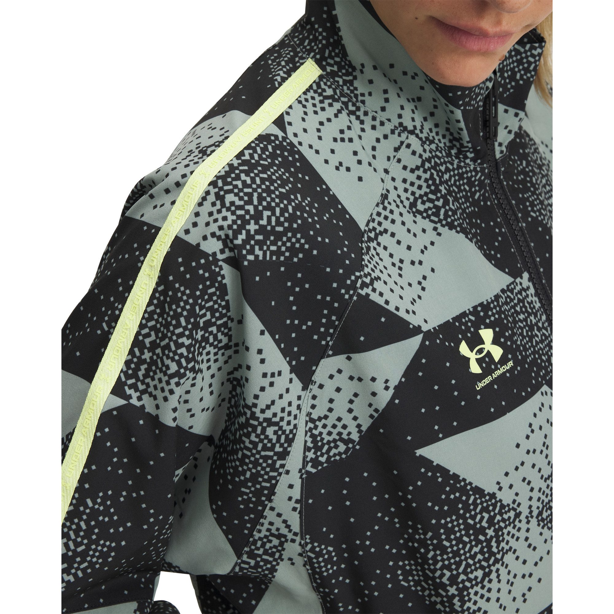 Under Armour® Trainingsjacke Under Armour Damen Trainingsjacke Challenger Pro Jacket 1381051