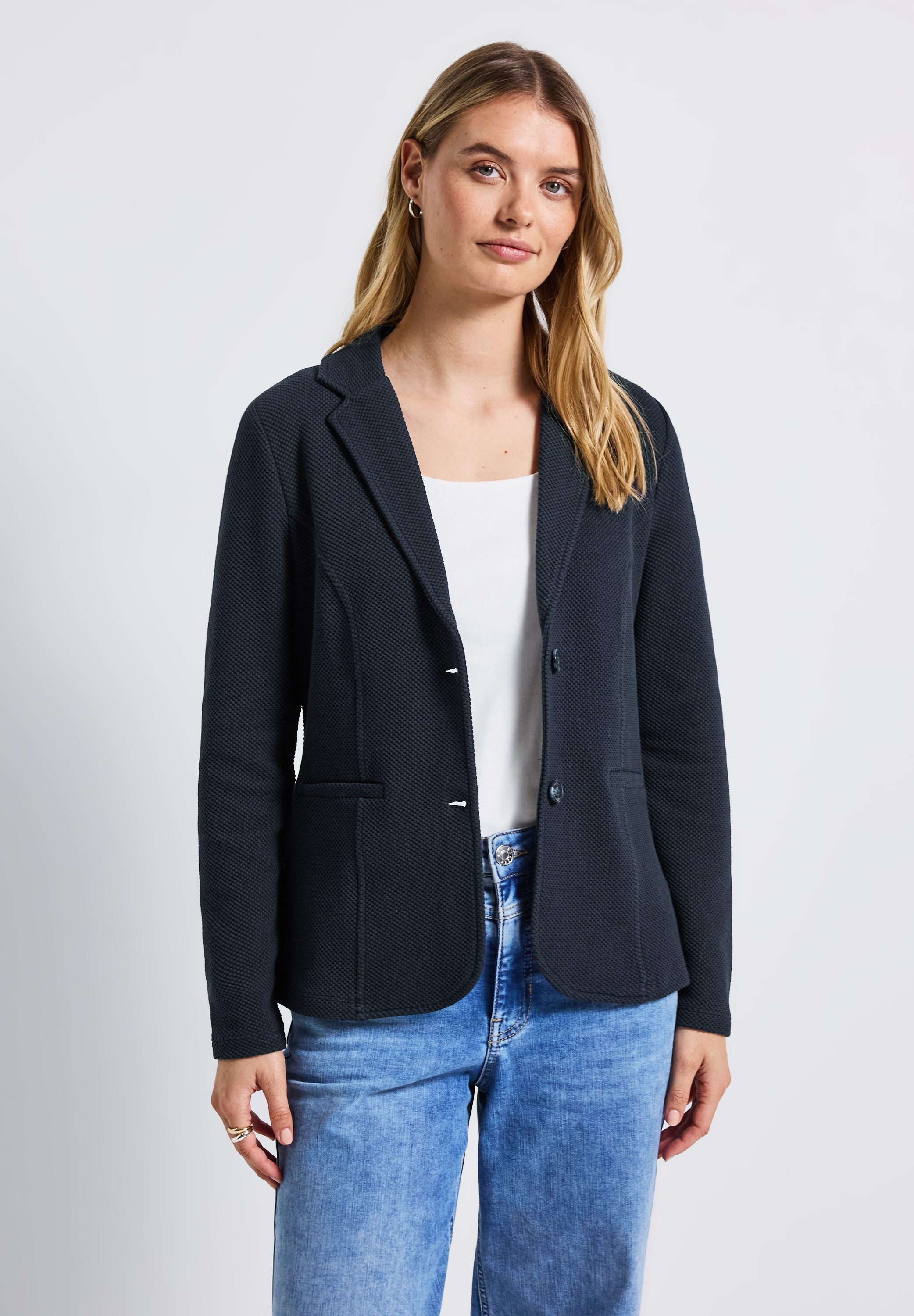 STREET ONE Короткие aus softem Materialmix