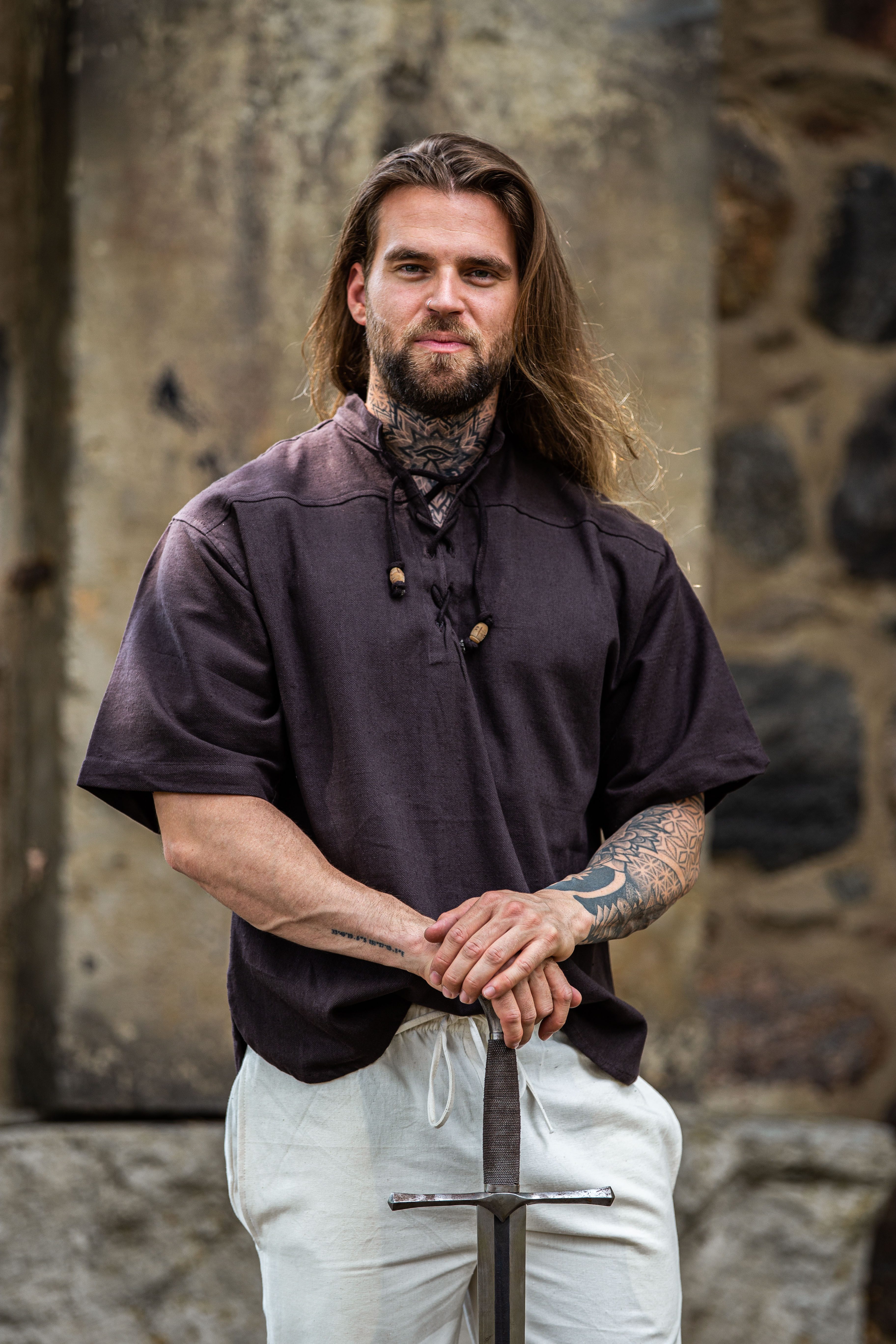 Leonardo Carbone Wikinger-Kostüm Mittelalter-Kurzarmhemd Braun "Eric"