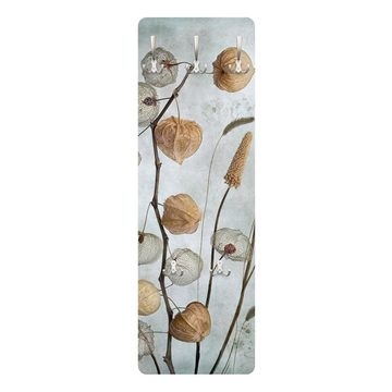 Bilderdepot24 Garderobenpaneel beige Blumen Botanik Landhaus Shabby Retro Vintage Lampionfrüchte (ausgefallenes Flur Wandpaneel mit Garderobenhaken Kleiderhaken hängend), moderne Wandgarderobe - Flurgarderobe im schmalen Hakenpaneel Design