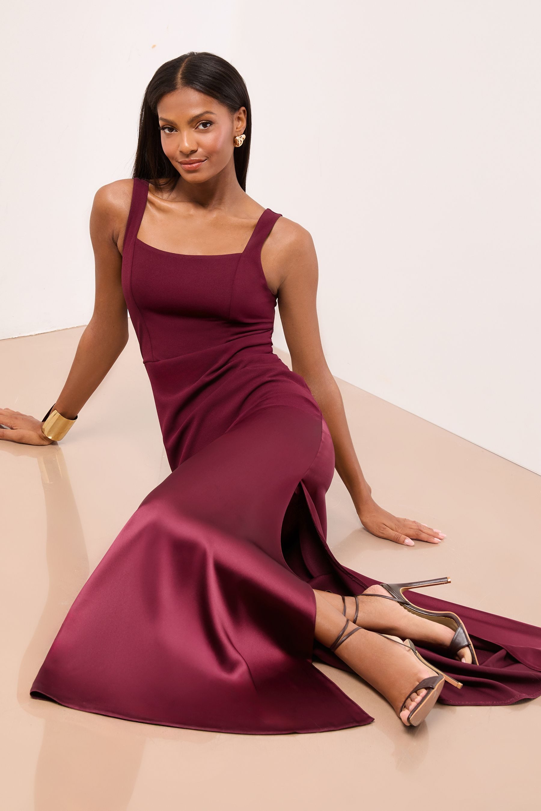 LIPSY Satinkleid Lipsy Maxi-Brautjungfernkleid aus Satin, Regular (1-tlg) – Bild 5 von 5