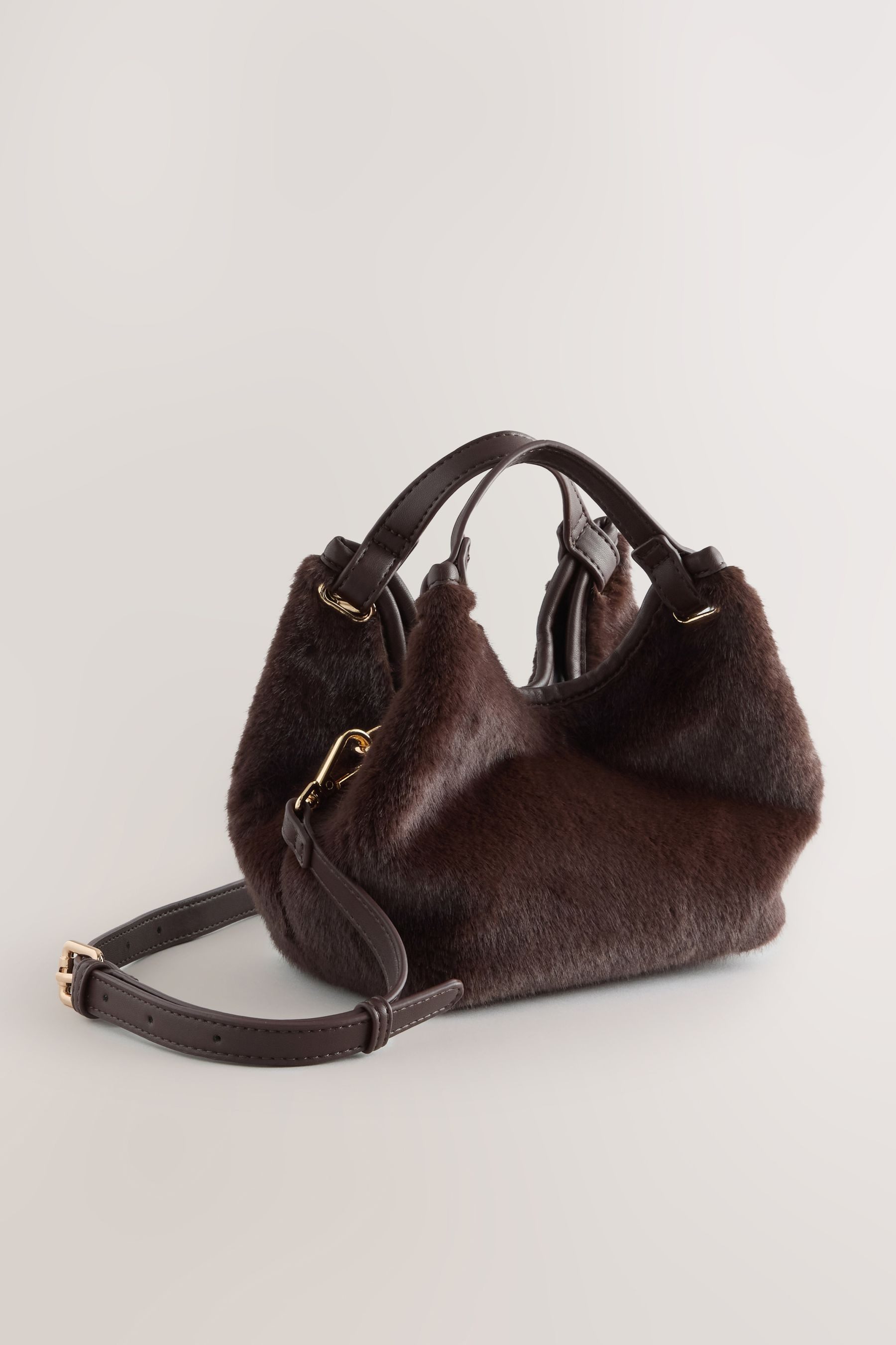 Next Umhängetasche Umhängetasche aus Kunstfell (1-tlg) günstig online kaufen