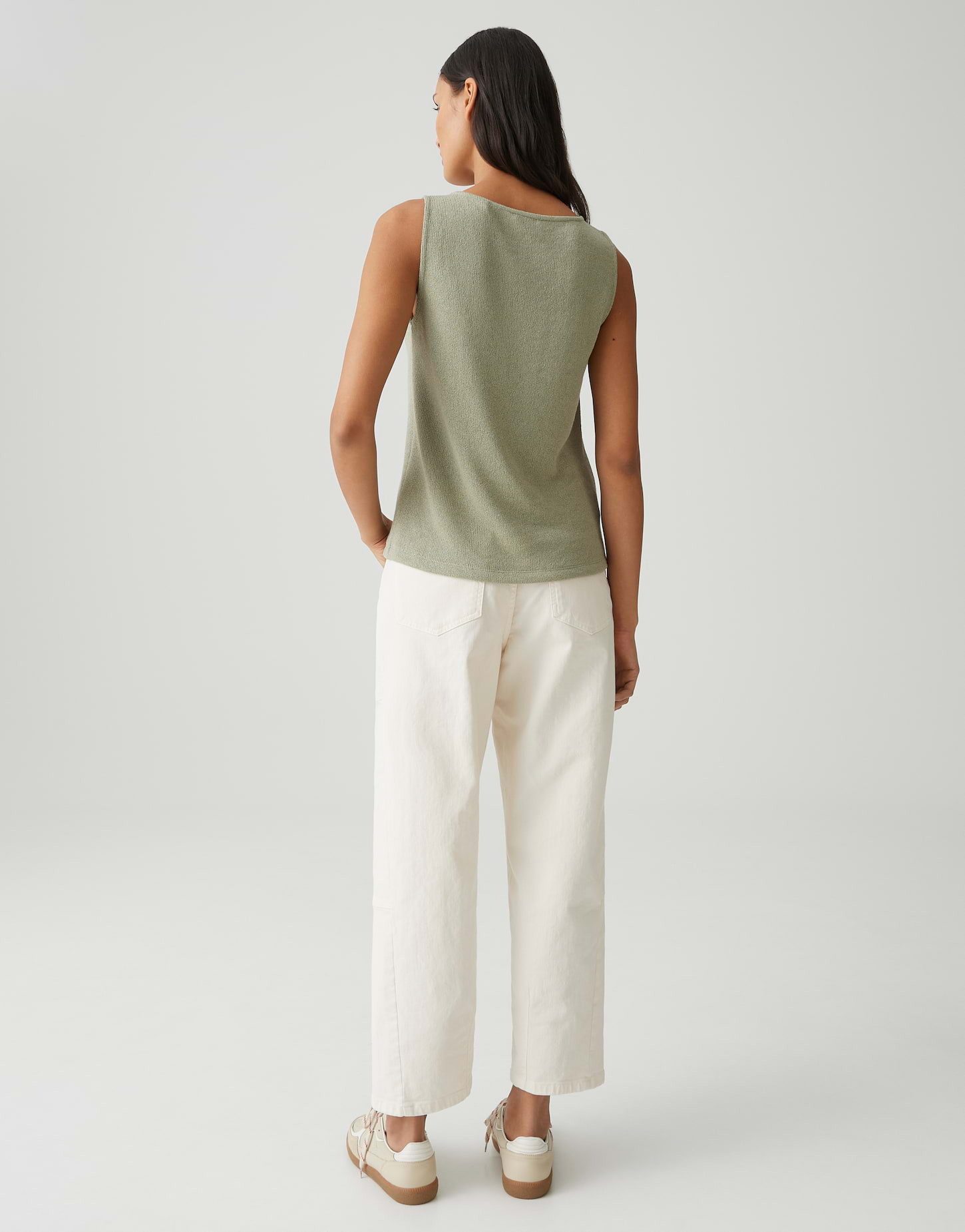 OPUS Shirttop ILONKI Loose in edler Strickoptik ärmellos und mit Rundhalsausschnitt