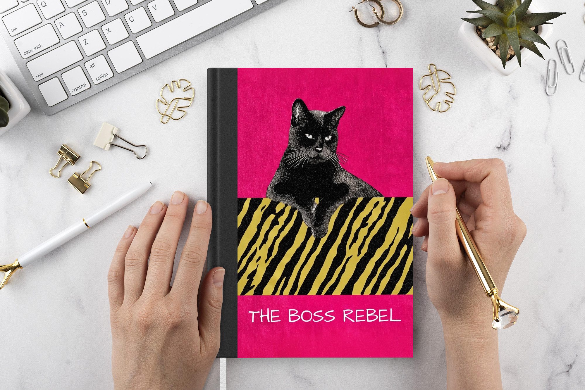 MuchoWow Notizbuch Katze - Boss - Rosa - Tigerdruck, Notebook, Notizblock a5, Tagebuch, Journal Liniert