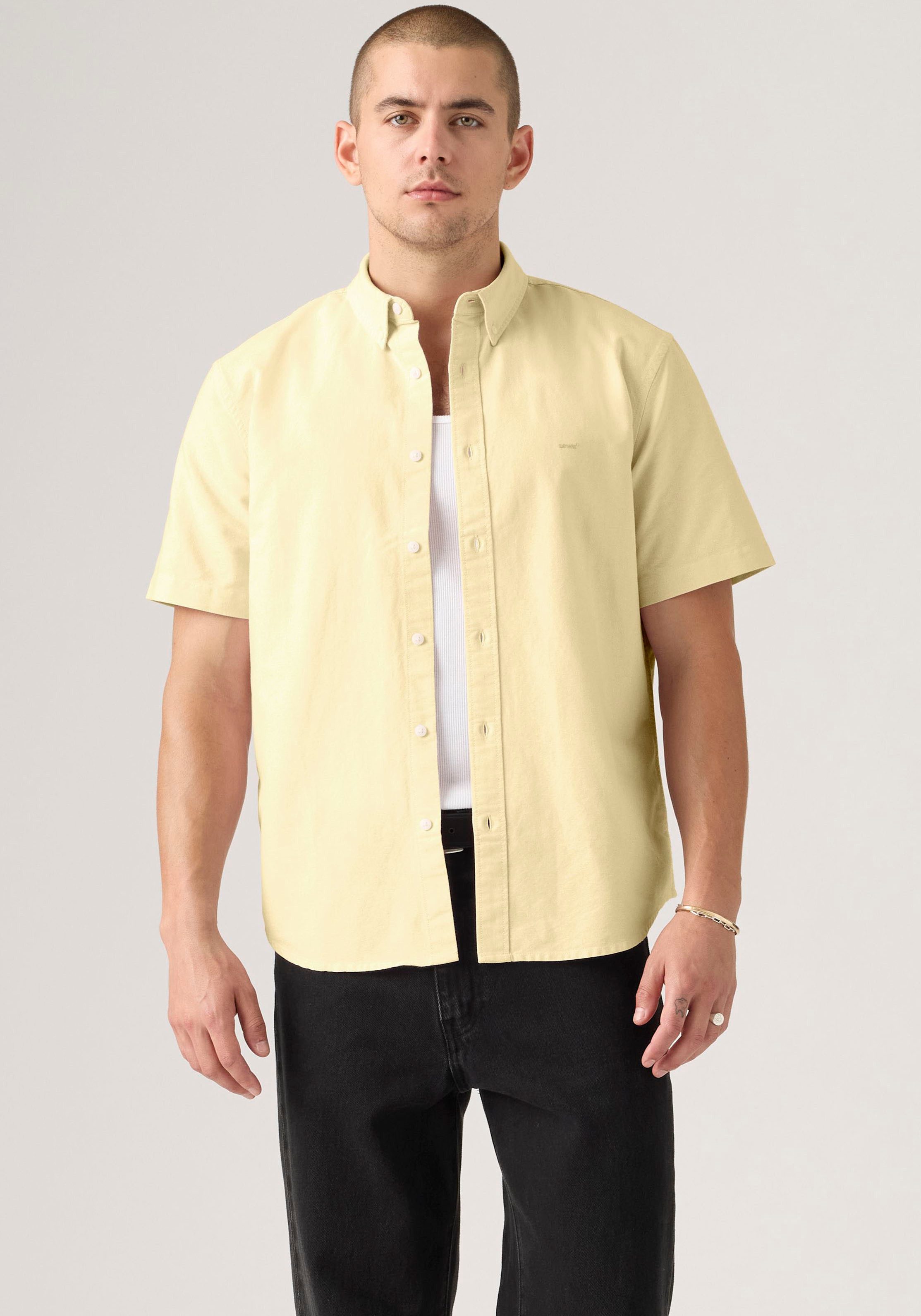 Levi's® Kurzarmhemd SS AUTHENTIC BUTTON DOWN mit kleiner Logostickerei auf der Brust