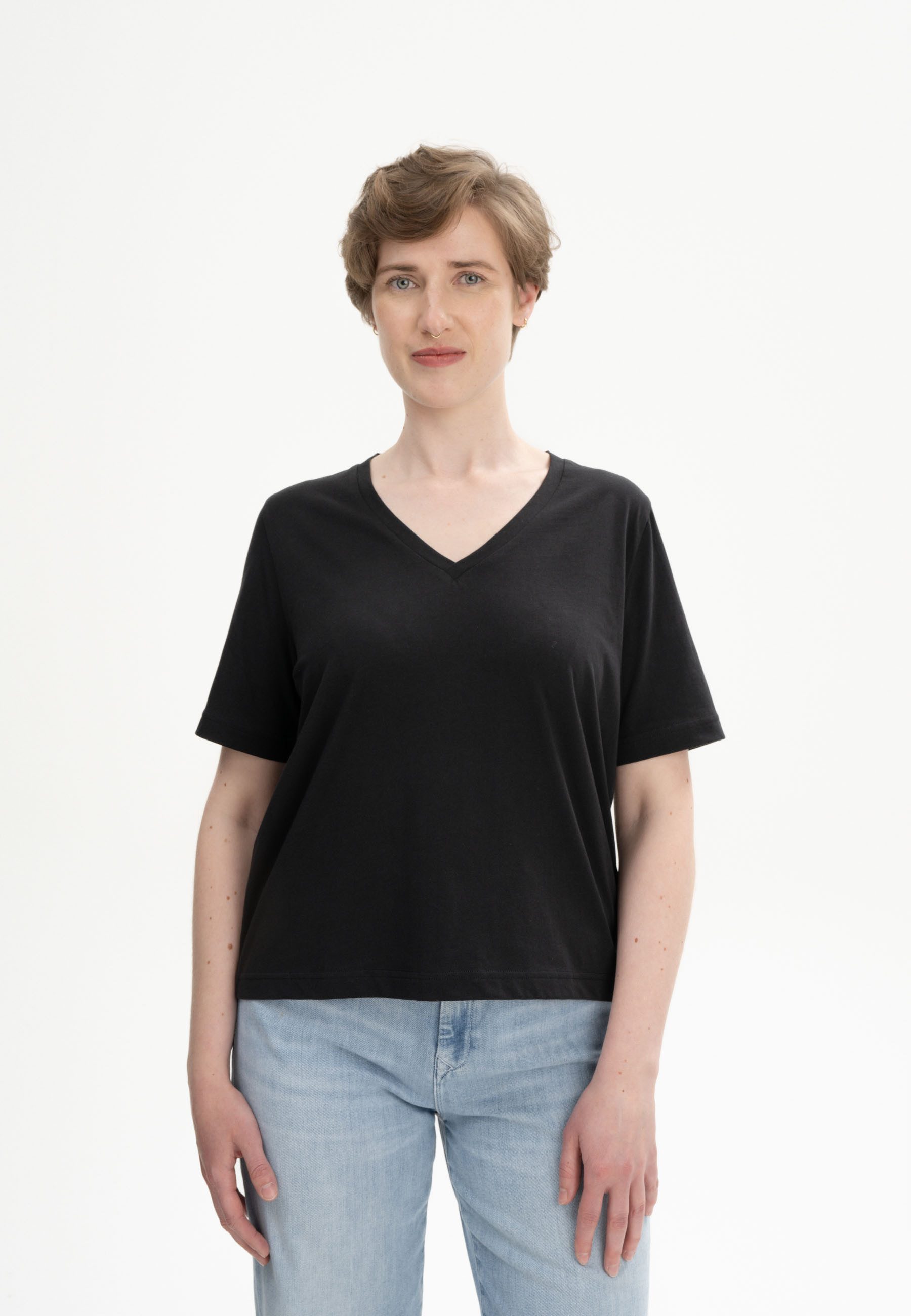 MELA Kurzarmshirt V-Neck T-Shirt Style ANKITA Kragen aus Single Jersey