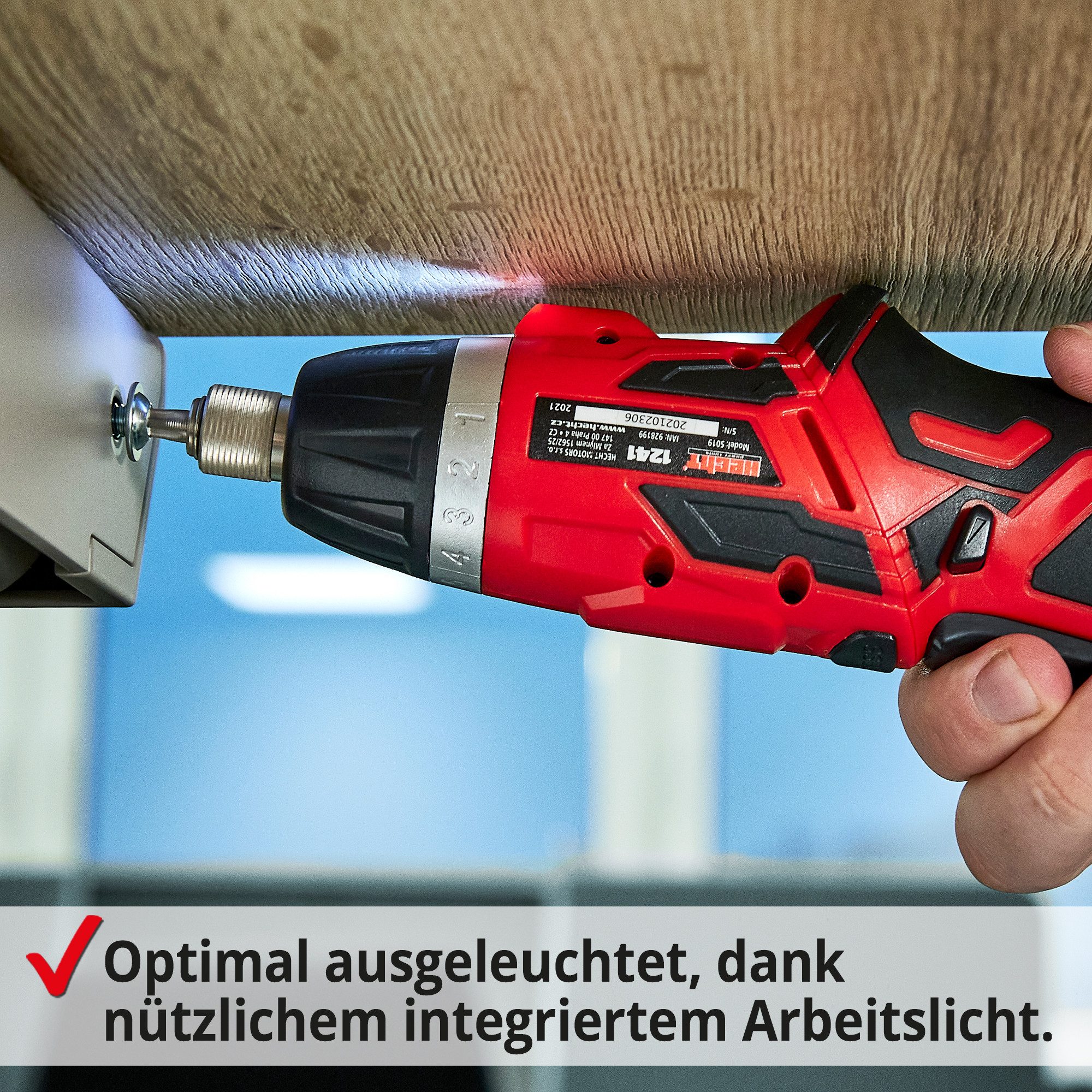 Hecht Akku-Schrauber mit 3,4V/2Ah Akku und 52-teiliger Bitsatz, 230 U/min, 4 Nm, Mangetisch, 4 Nm