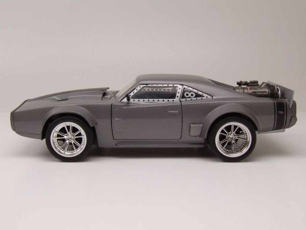 JADA Modellauto Dodge Ice Charger grau metallic Dom Fast & Furious 8 Modellauto 1:24, Maßstab 1:24