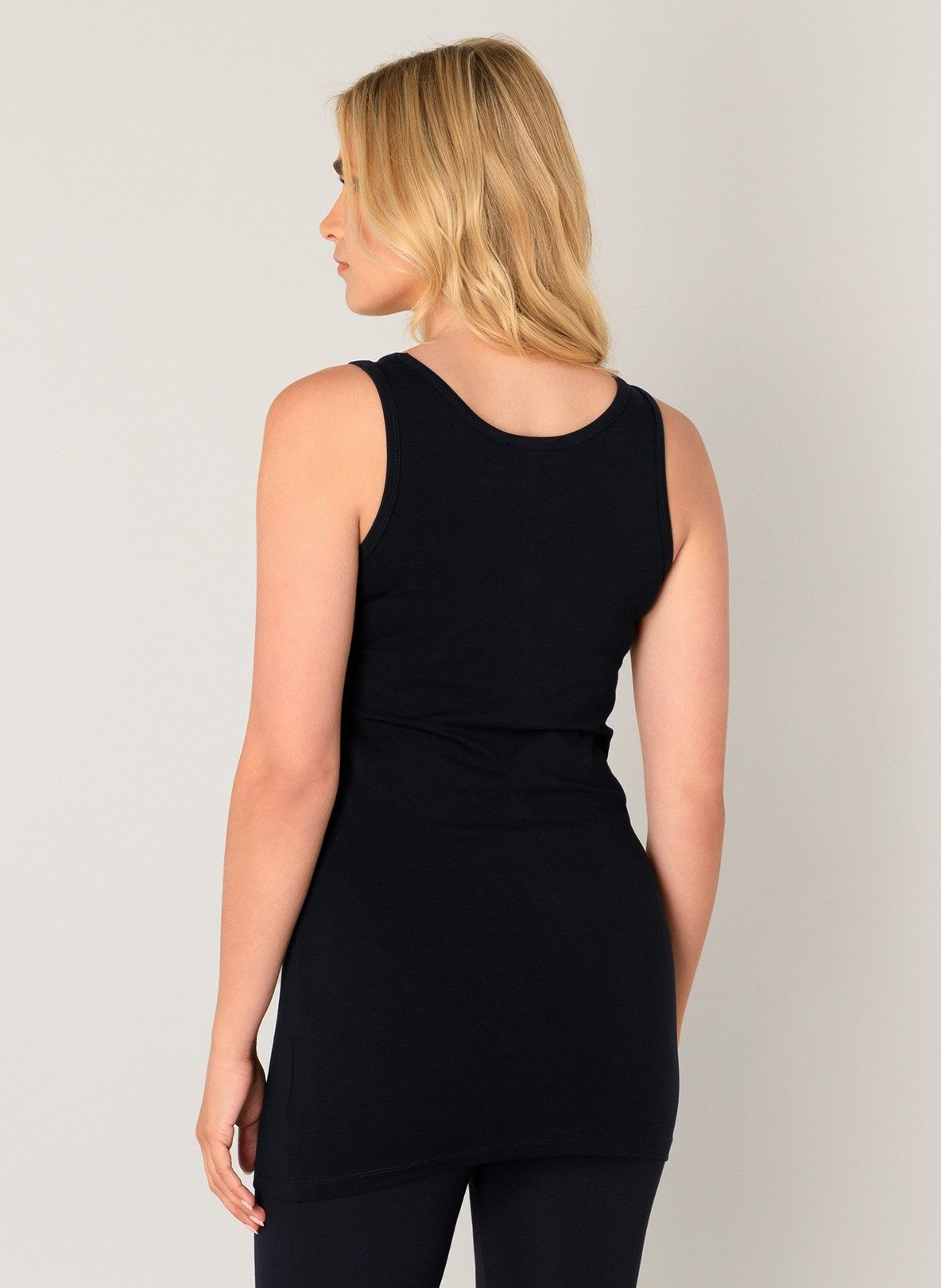 Base Level Longtop Yamin Hüftbedeckende Länge