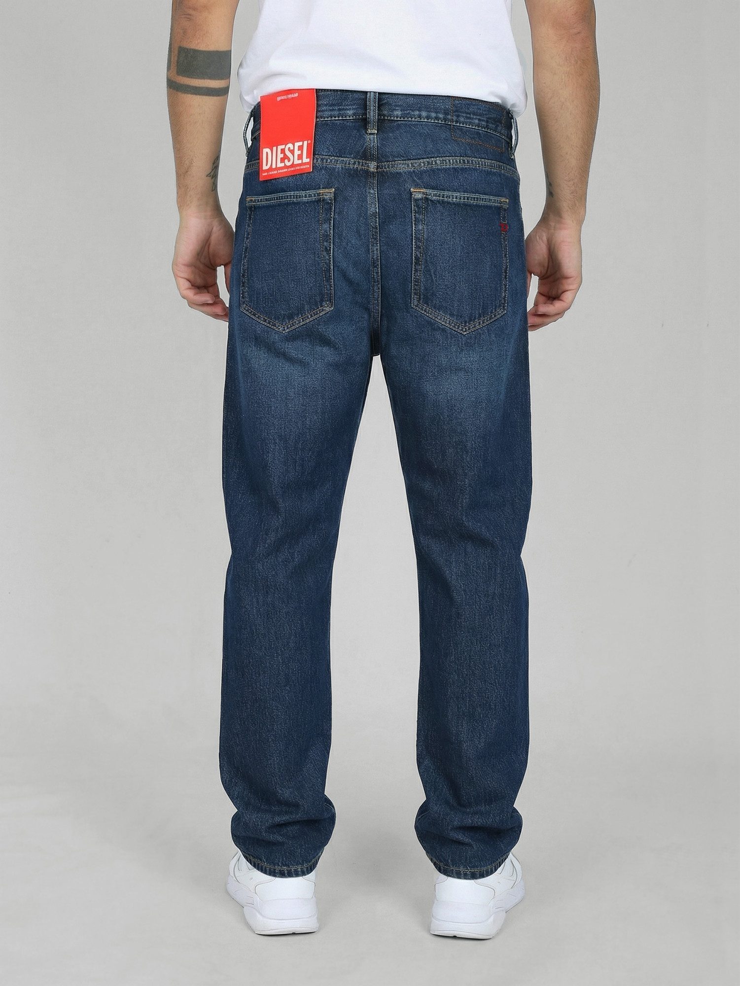 Diesel Straight-Jeans klassischer Regular Fit - 2020 D-Viker 09C03 bequemer günstig online kaufen