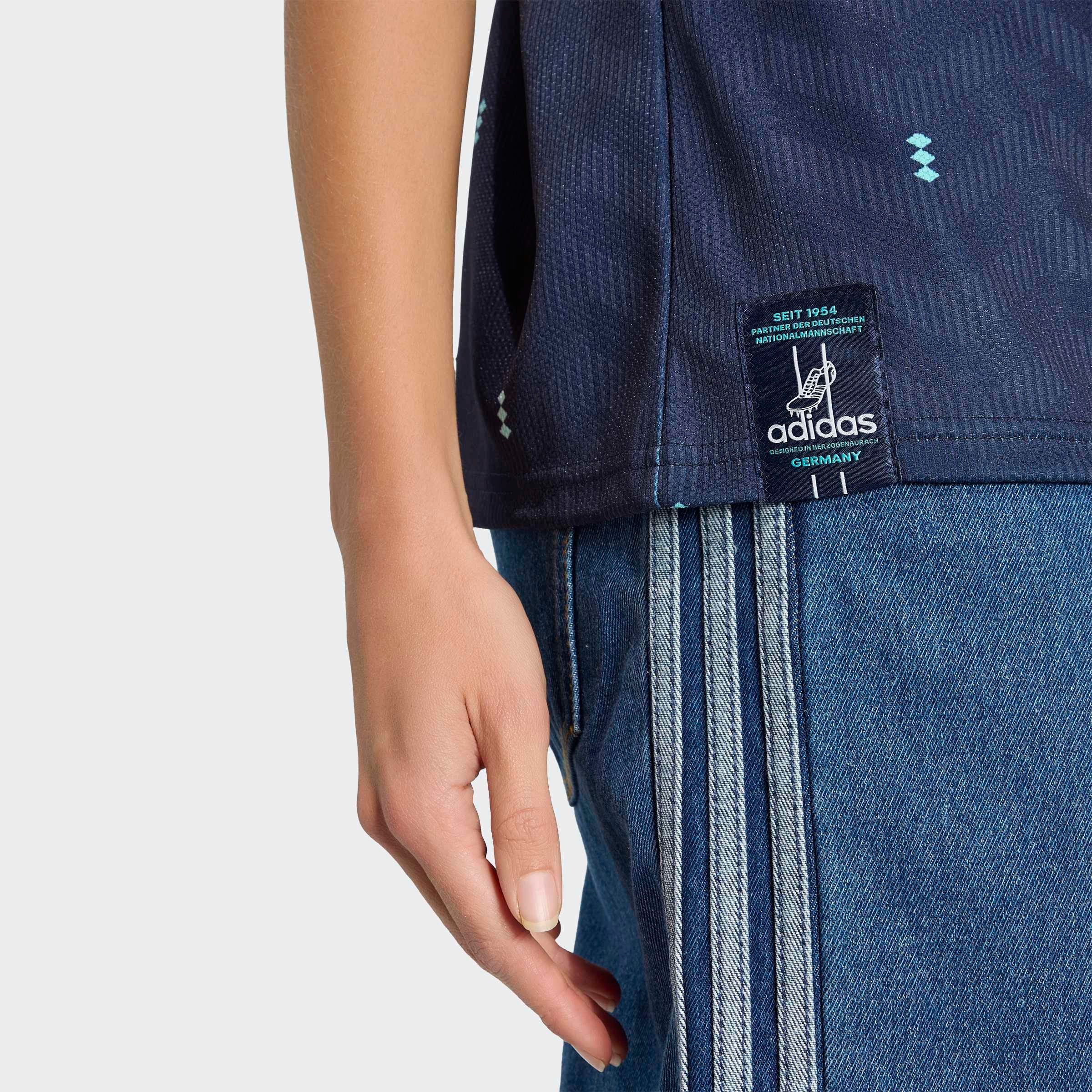 adidas Performance Fußballtrikot DEUTSCHLAND 26 AUSWÄRTSTRIKOT mit Climacool Technologie, Doppelstrickkonstruktion