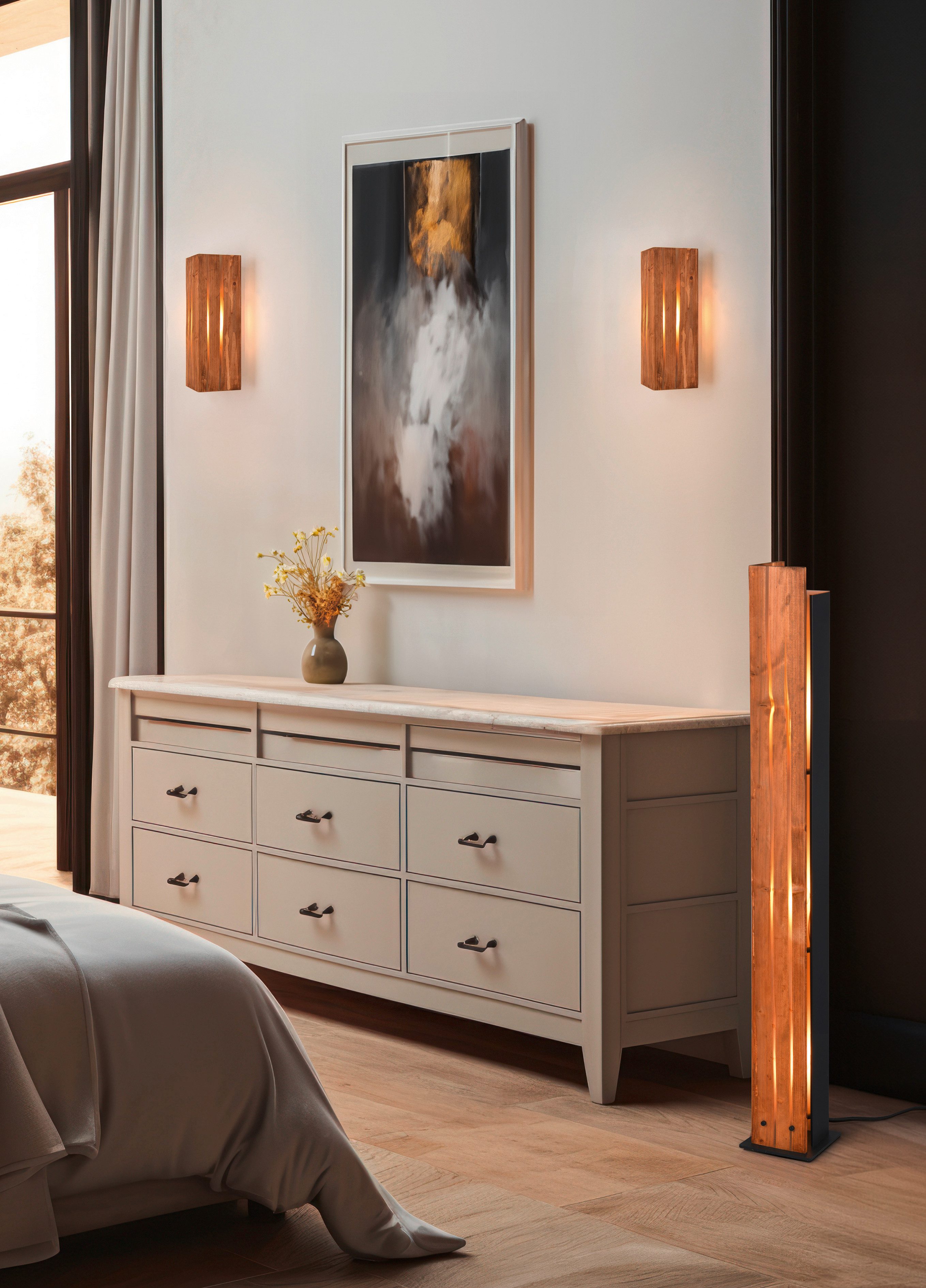 TRIO Leuchten Wandleuchte KARUNI, Wandlampe mit Holz Schirm naturbelassen, indirektes Licht, Leuchtmittel wechselbar, warmweiß - kaltweiß, exkl 1x E14 max 10W, Holz Wandleuchte mit Lichteffekten am Schirm