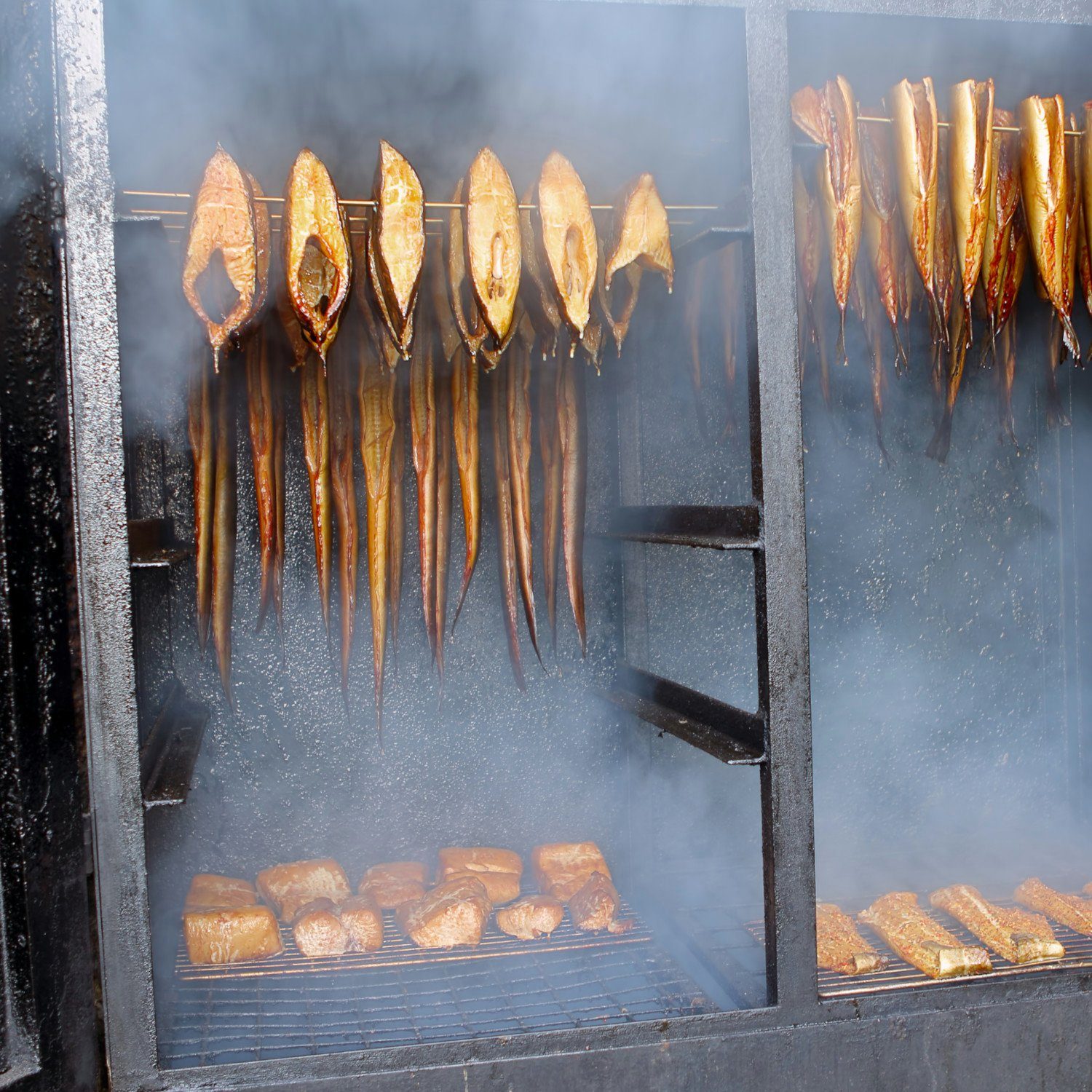 Moritz Räucherbox 2,5kg Räucherspäne Buche mit Wacholder grob 6 -12 mm zum smoken, räuchern/kalträuchern von Fleisch, Fisch, Gemüse geeignet
