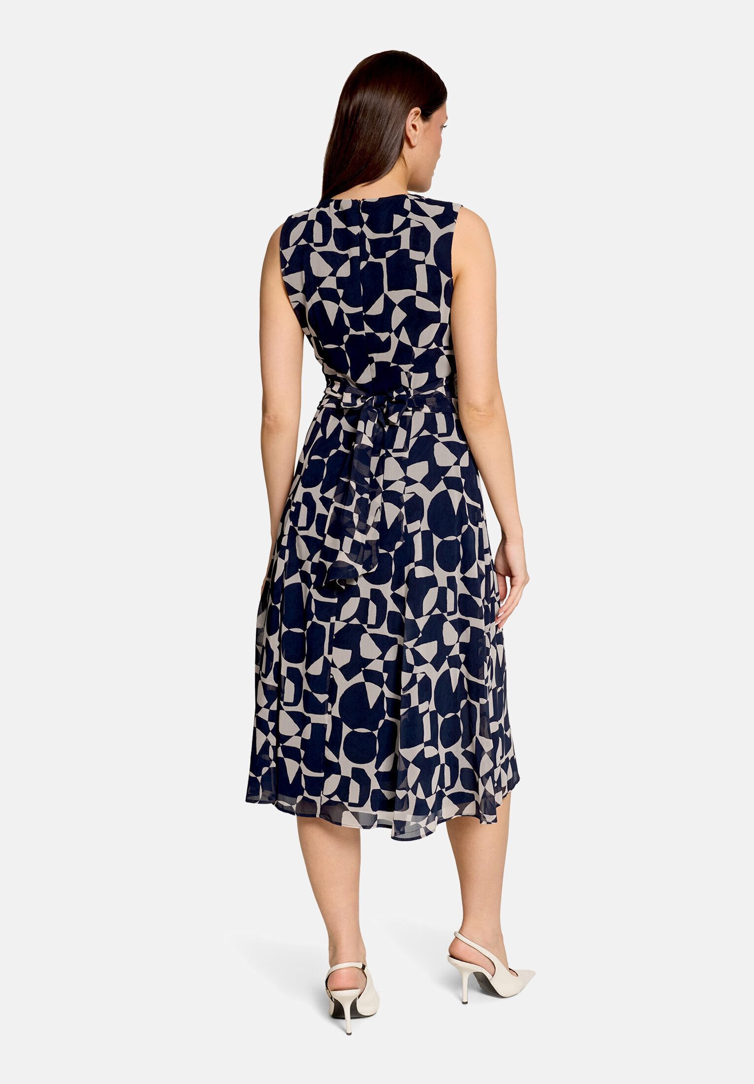 Betty&Co Chiffonkleid Damen ohne Arm