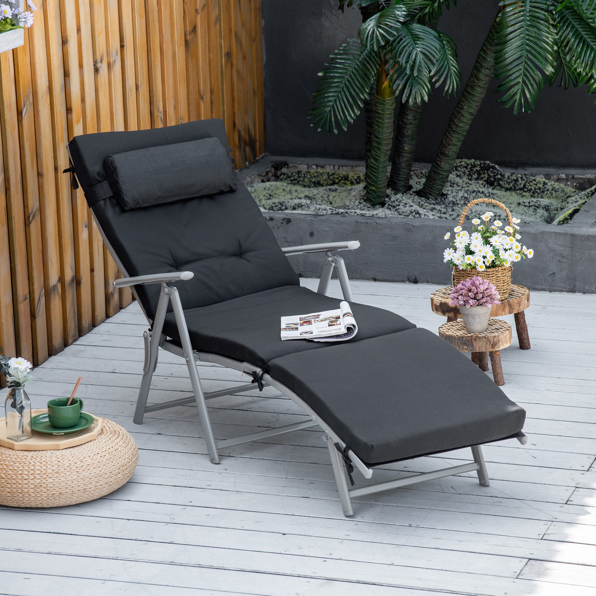 OKWISH Gartenliege Faltbare Strandliege 137x63,5x100,5cm in Schwarz, Packung, 1 St., 7-stufig verstellbar, wetterbeständig mit Kissen, Texteline & Polyester, Metallrahmen für Garten & Strand