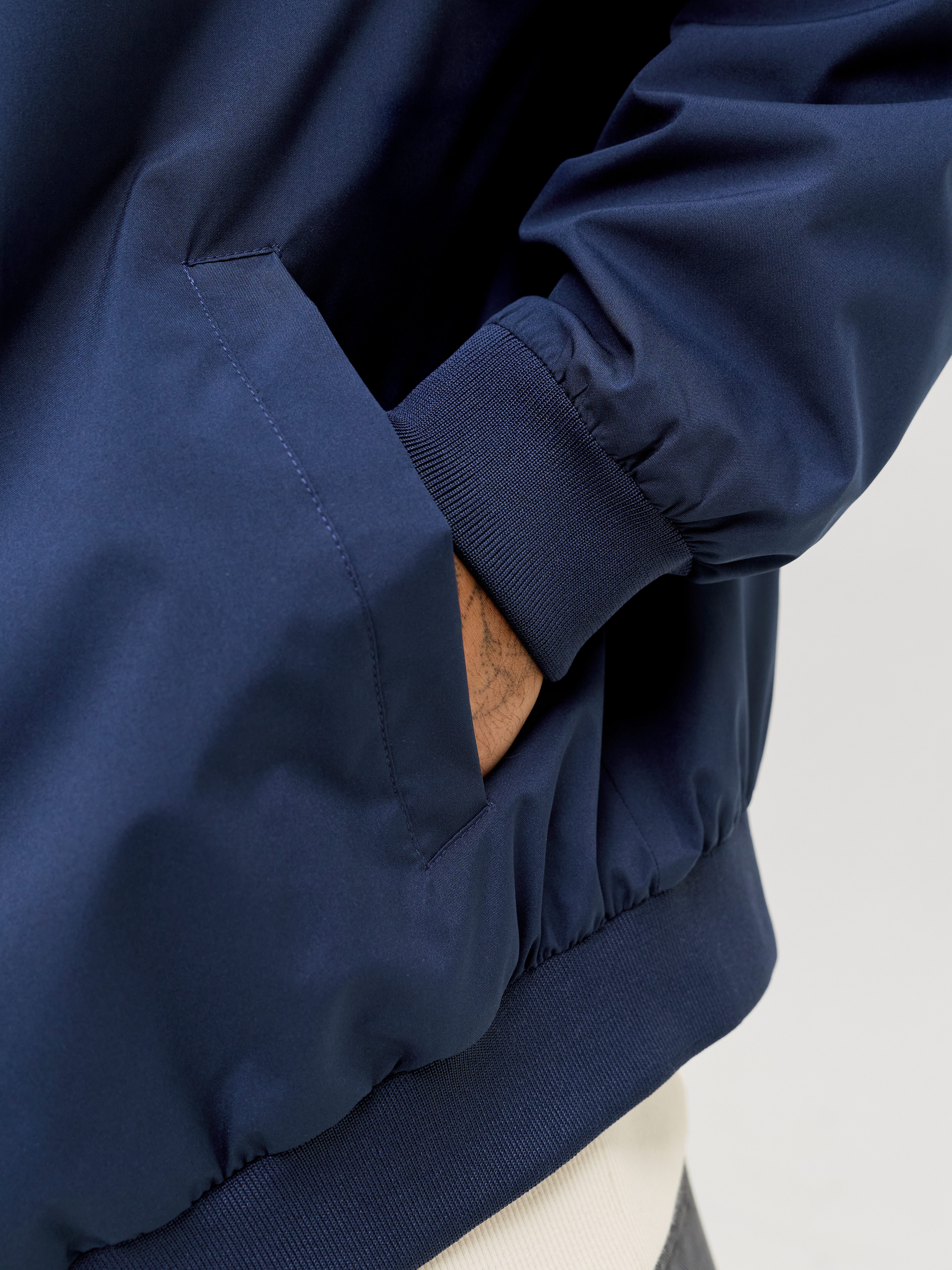 Jack & Jones Bomberjacke JJECHARGE STAND COLLAR BOMBER NOOS mit Stehkragen