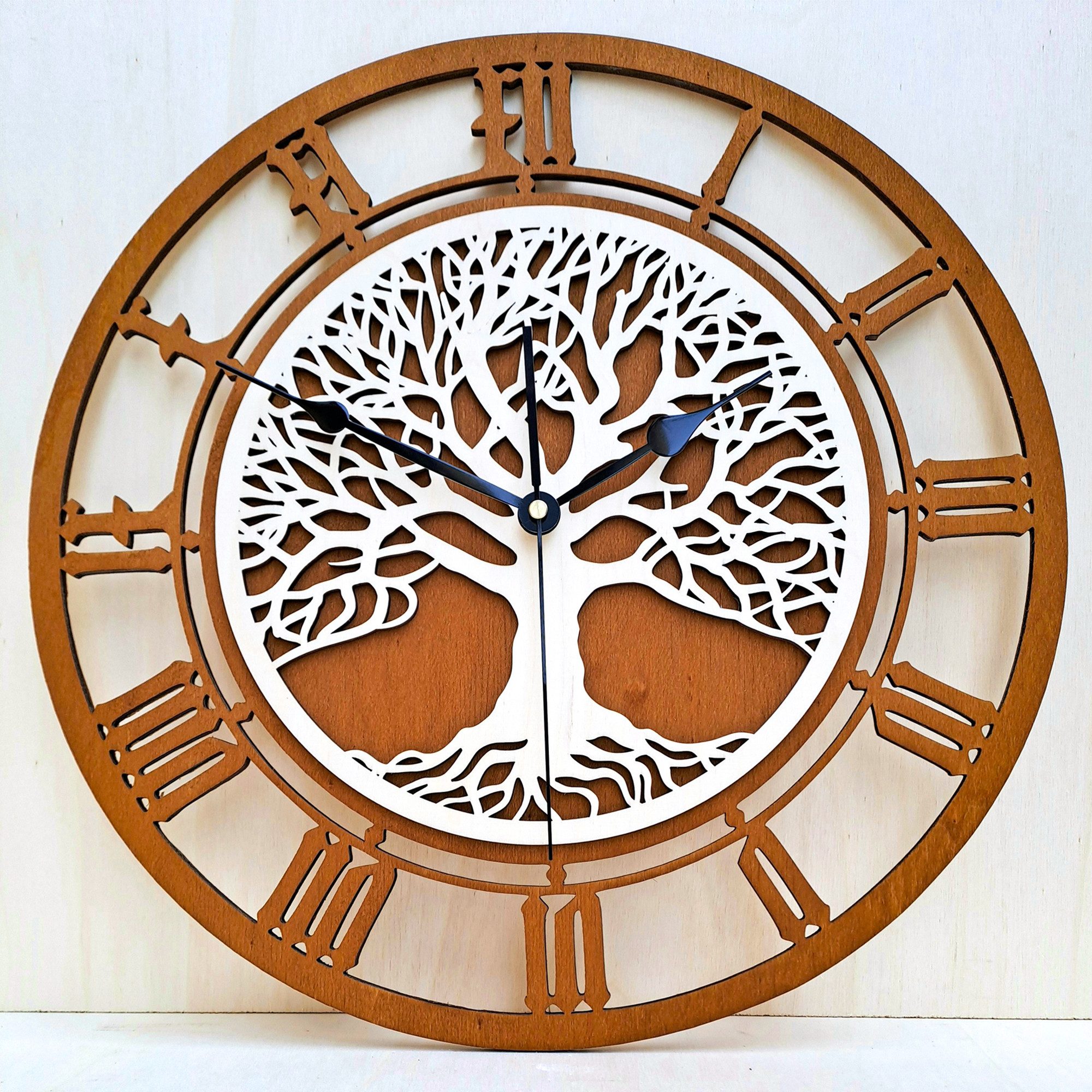 ORNAMENTI Wanduhr Rustikal, skandinavisch, Baum des Lebens, botanische Wanduhr, holz (Grosse, moderne, hingucker Wanduhr, Handmade, ohne Ticken, 3 Größen)