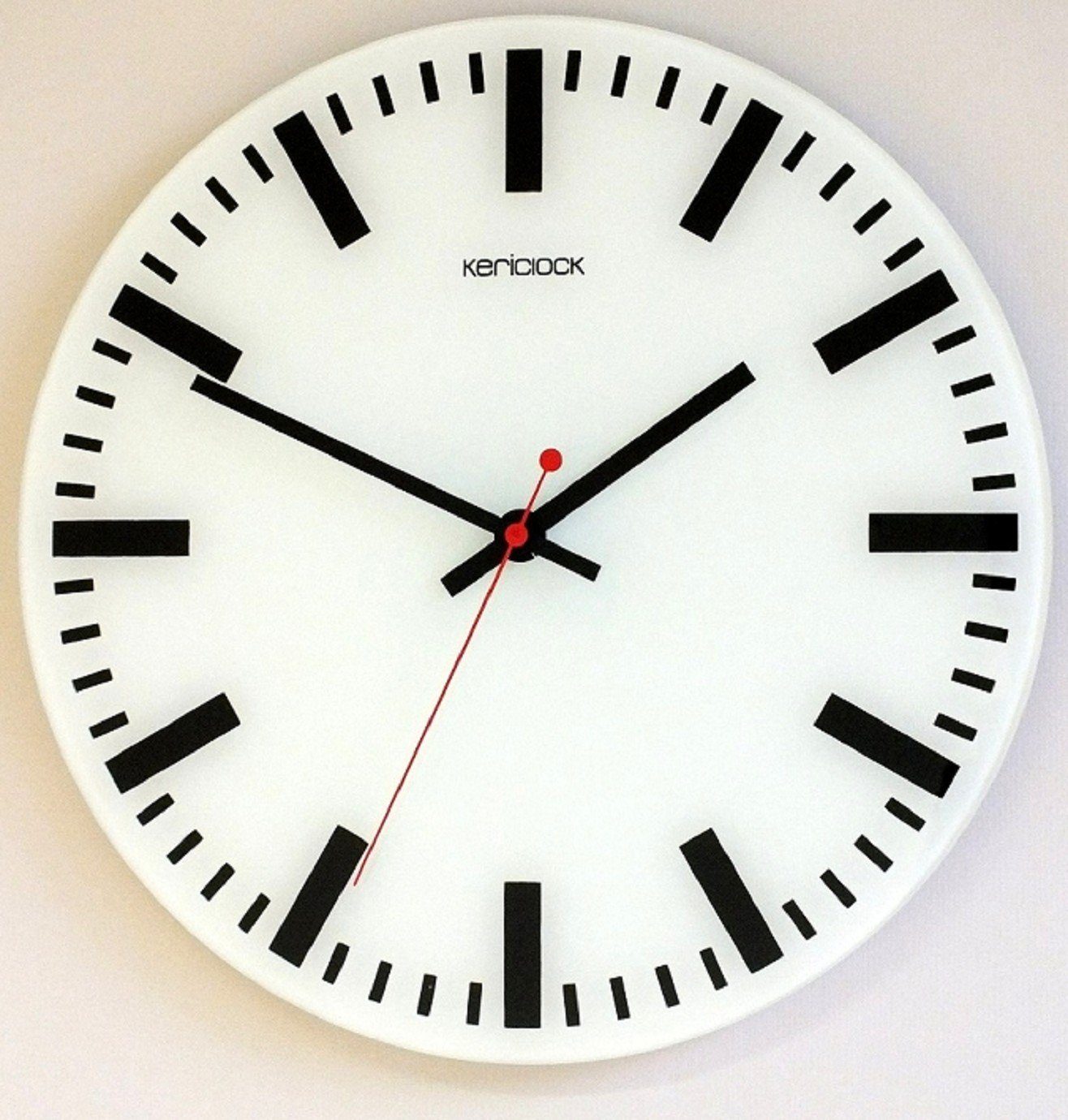 Wanduhr Wanduhr Quartzwanduhr "Zvolen" Glas, Küche, Ø 30cm, in Weiß