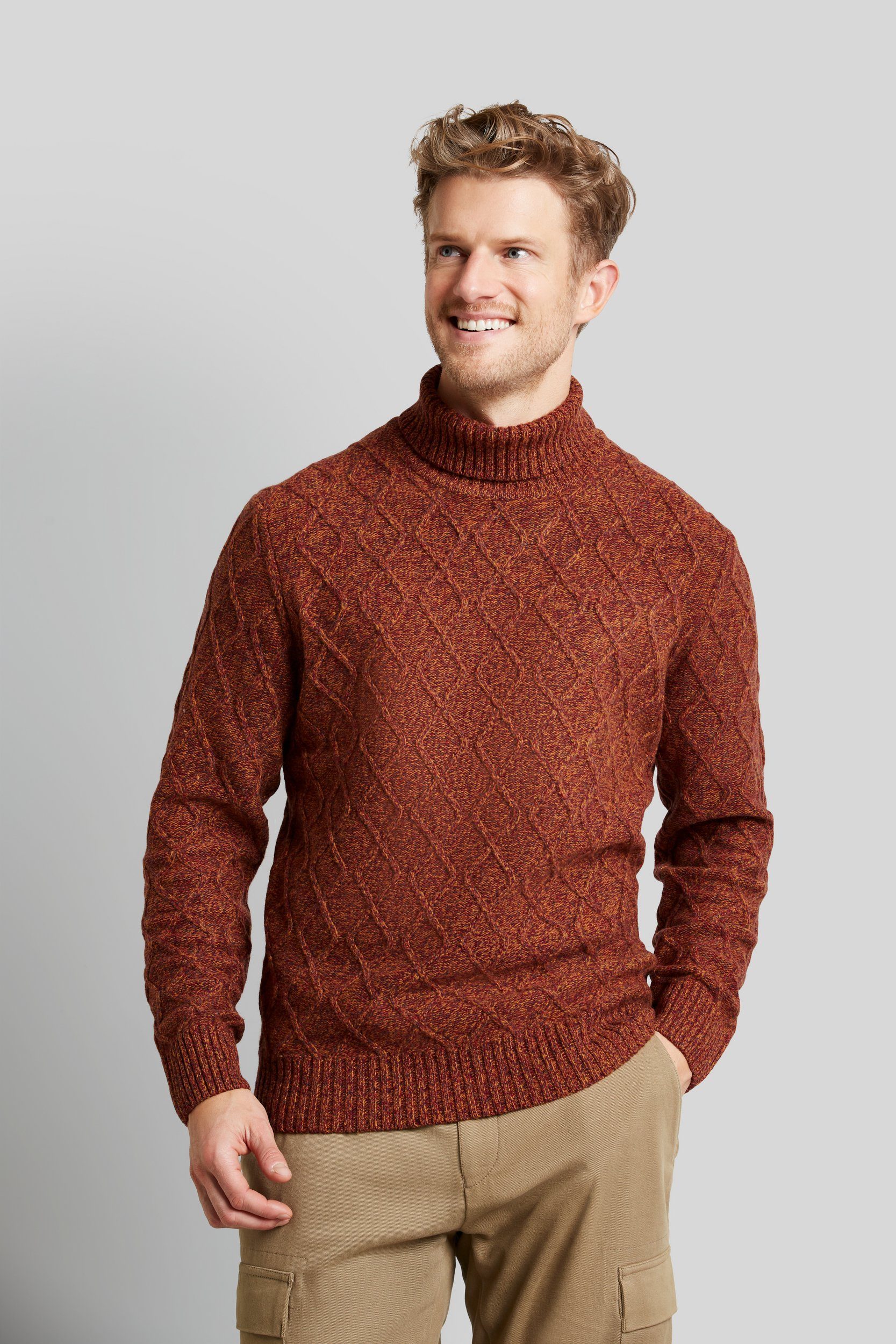 bugatti Rollkragenpullover mit 3-D-Rautenmuster, Bequeme Passform