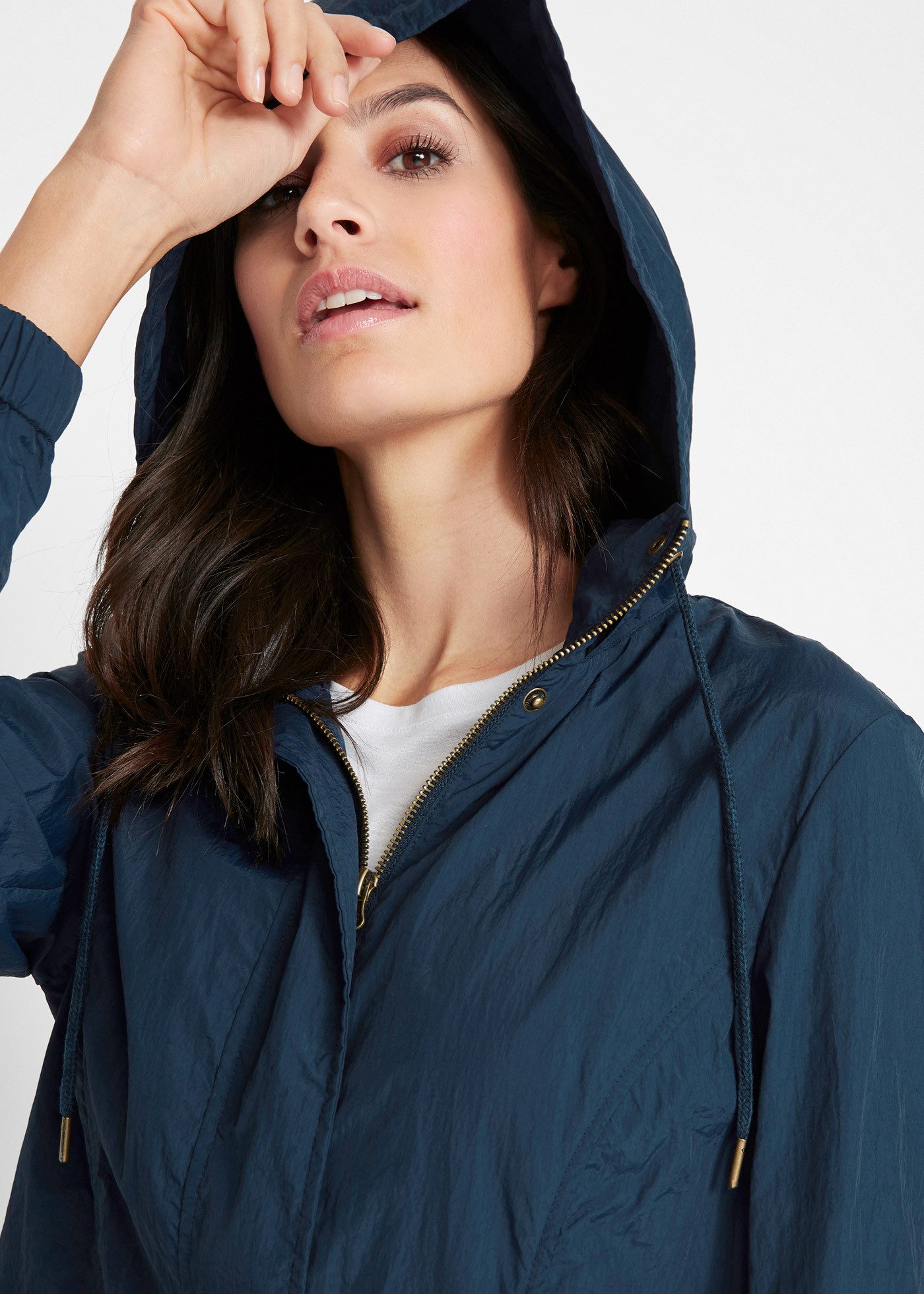 bonprix Allwetterjacke sportlicher Stil, leichter Parka mit Kapuze, mit sei günstig online kaufen