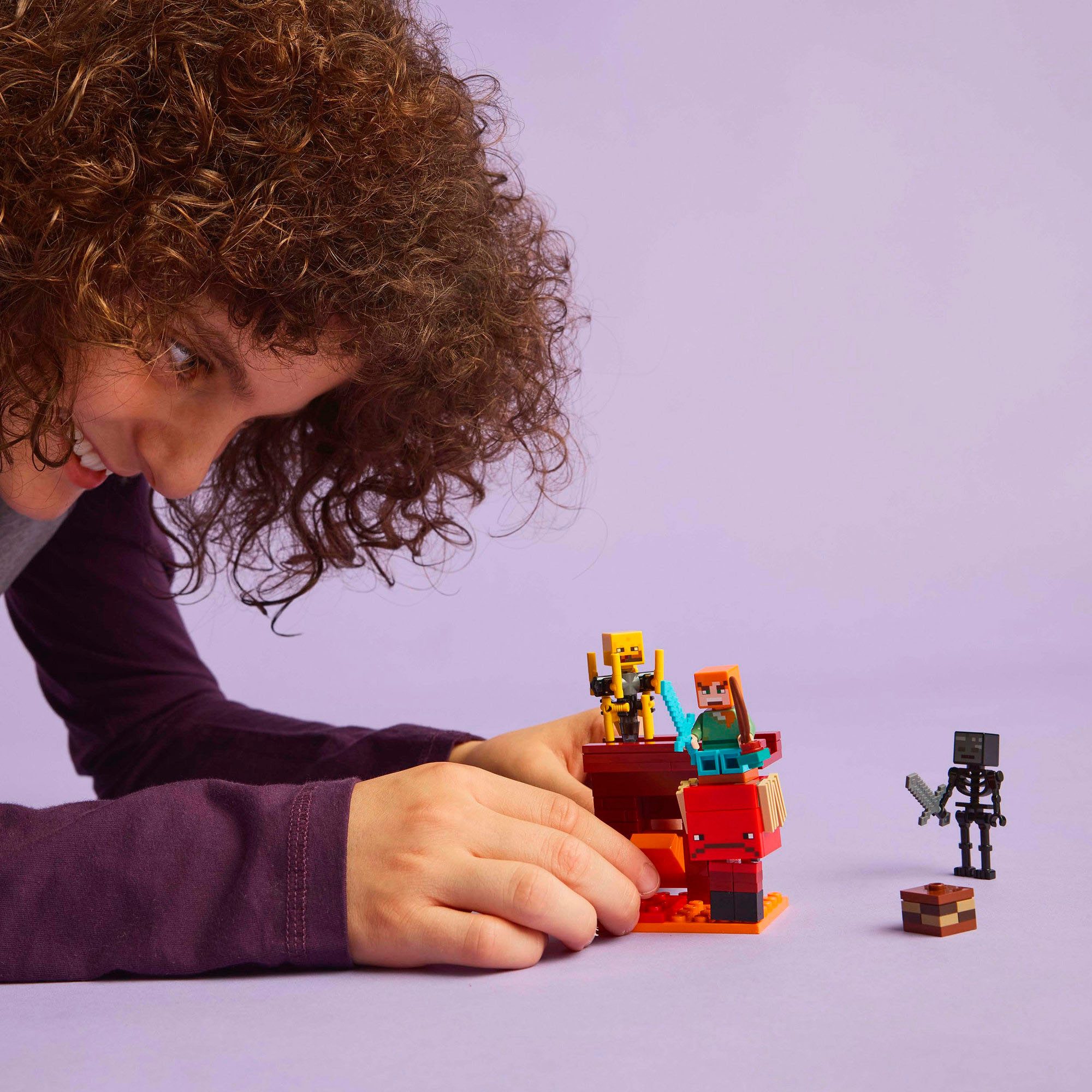 LEGO® Das Lava-Duell im Nether (21266), LEGO Minecraft Konstruktionsspielst günstig online kaufen