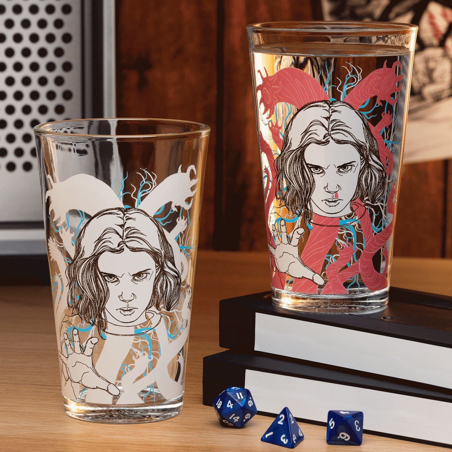 Paladone Tasse Stranger Things Thermoeffekt Glas