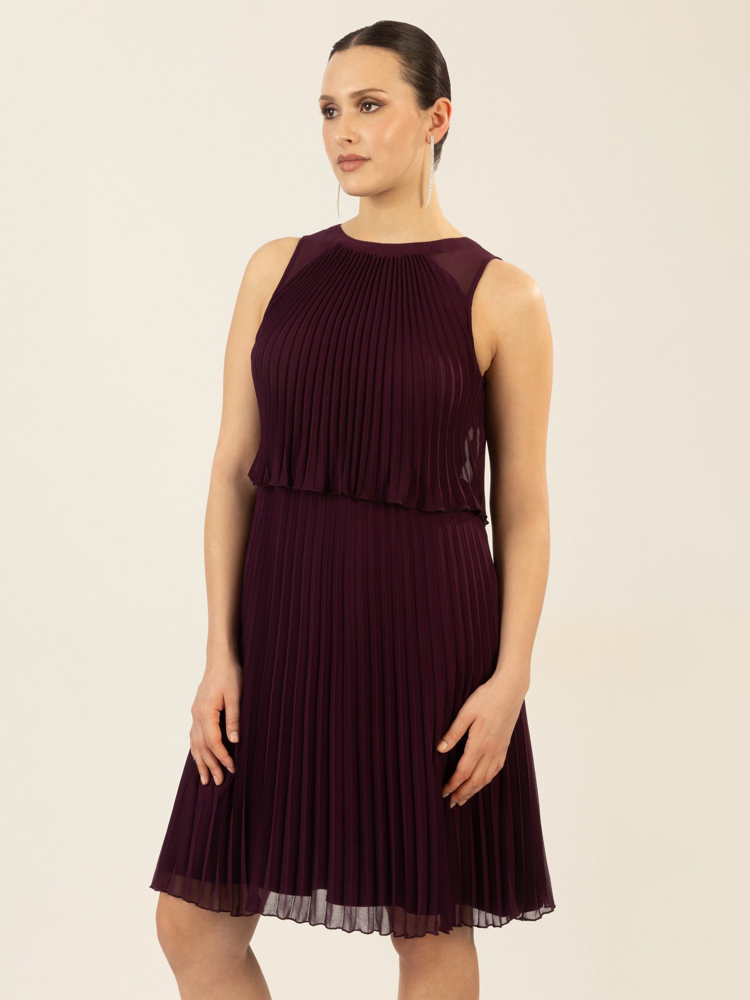 Apart Cocktailkleid mit rundem Ausschnitt und günstig online kaufen