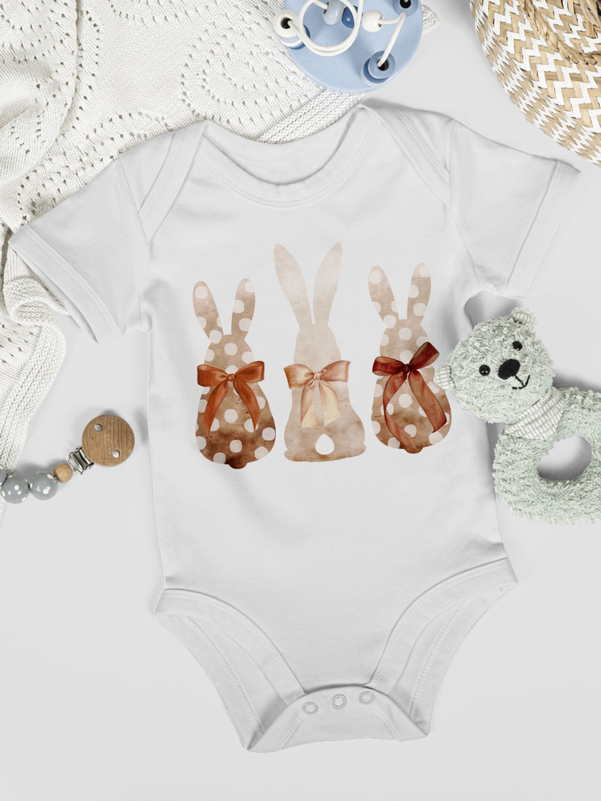 Shirtracer Shirtbody Süße Hasen Trio Häschen Hasenbande Fröhliche Hasengruppe Hasenfamilie Hasen Hase