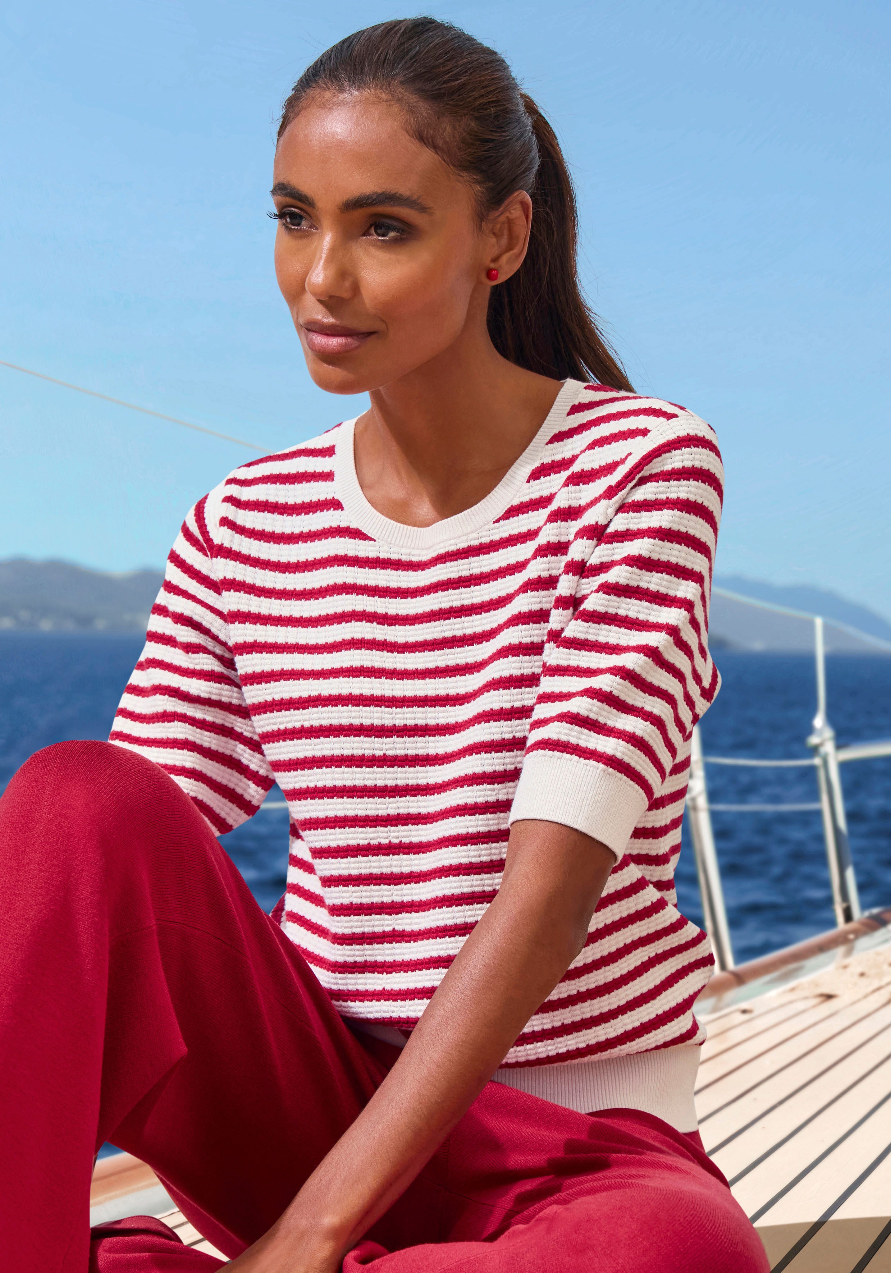 French Connection T-Shirt Loungeshirt mit kurzem Arm, aus soften Strukturstrick, Loungewear
