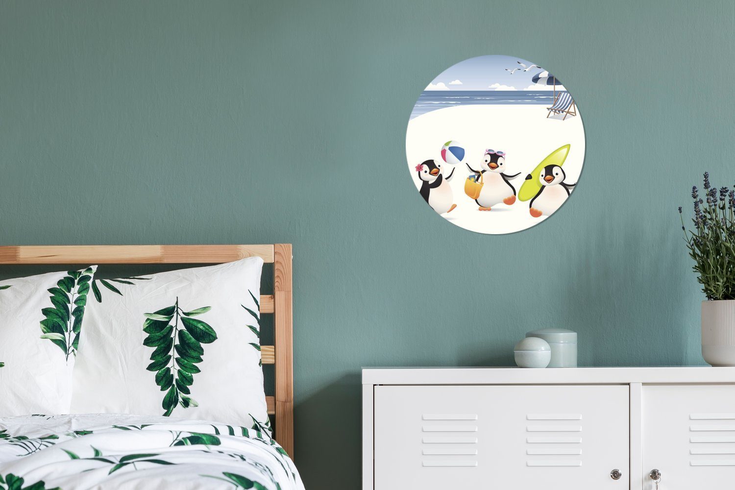 Strand Wohnzimmer Tapetenaufkleber, Pinguinen, drei Kinderzimmer, Tapetenkreis am Rund, MuchoWow (1 die für Illustration von Wandsticker spielen St),