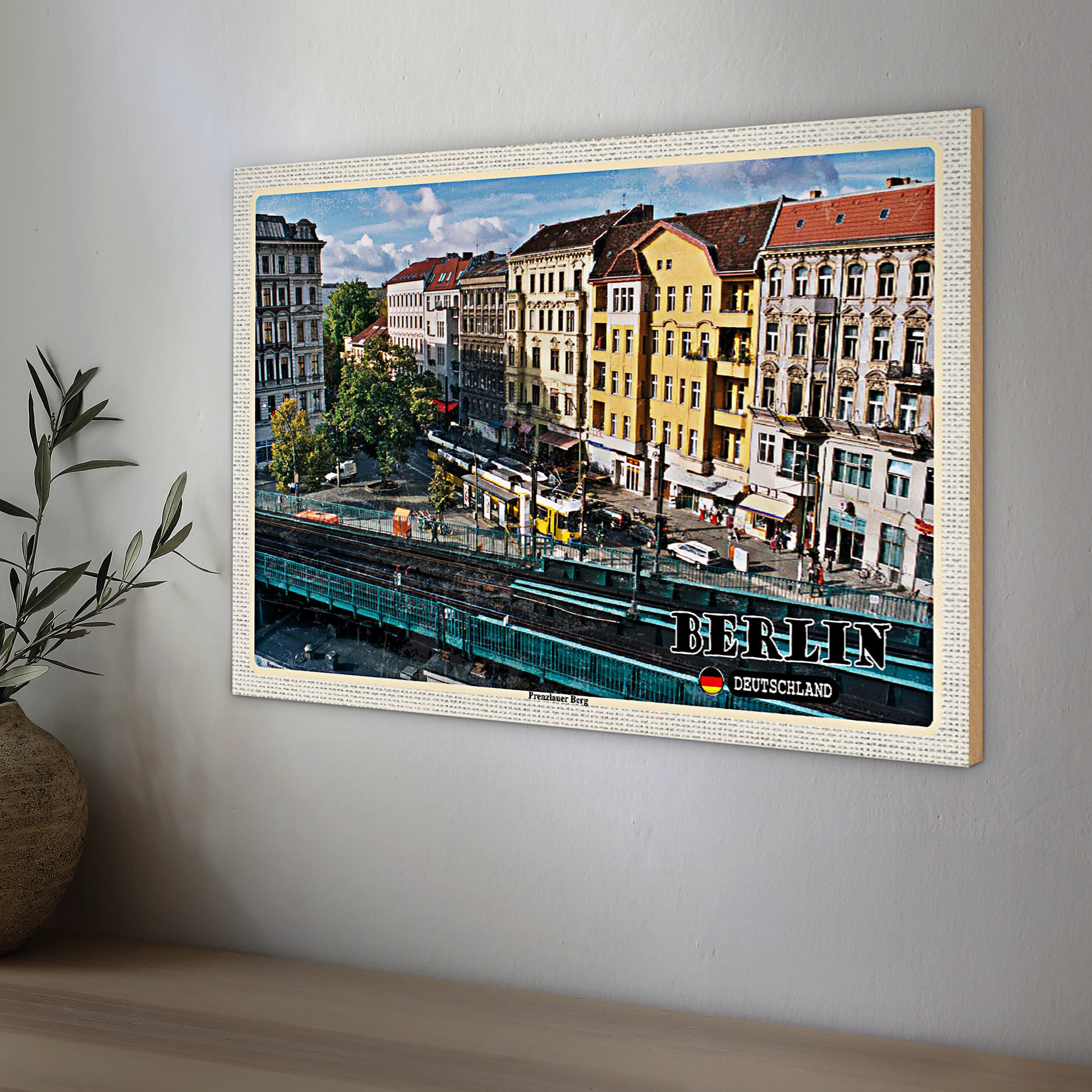 Roomando Holzbild Städte Berlin Prenzlauer Berg Deutschland 40x30cm