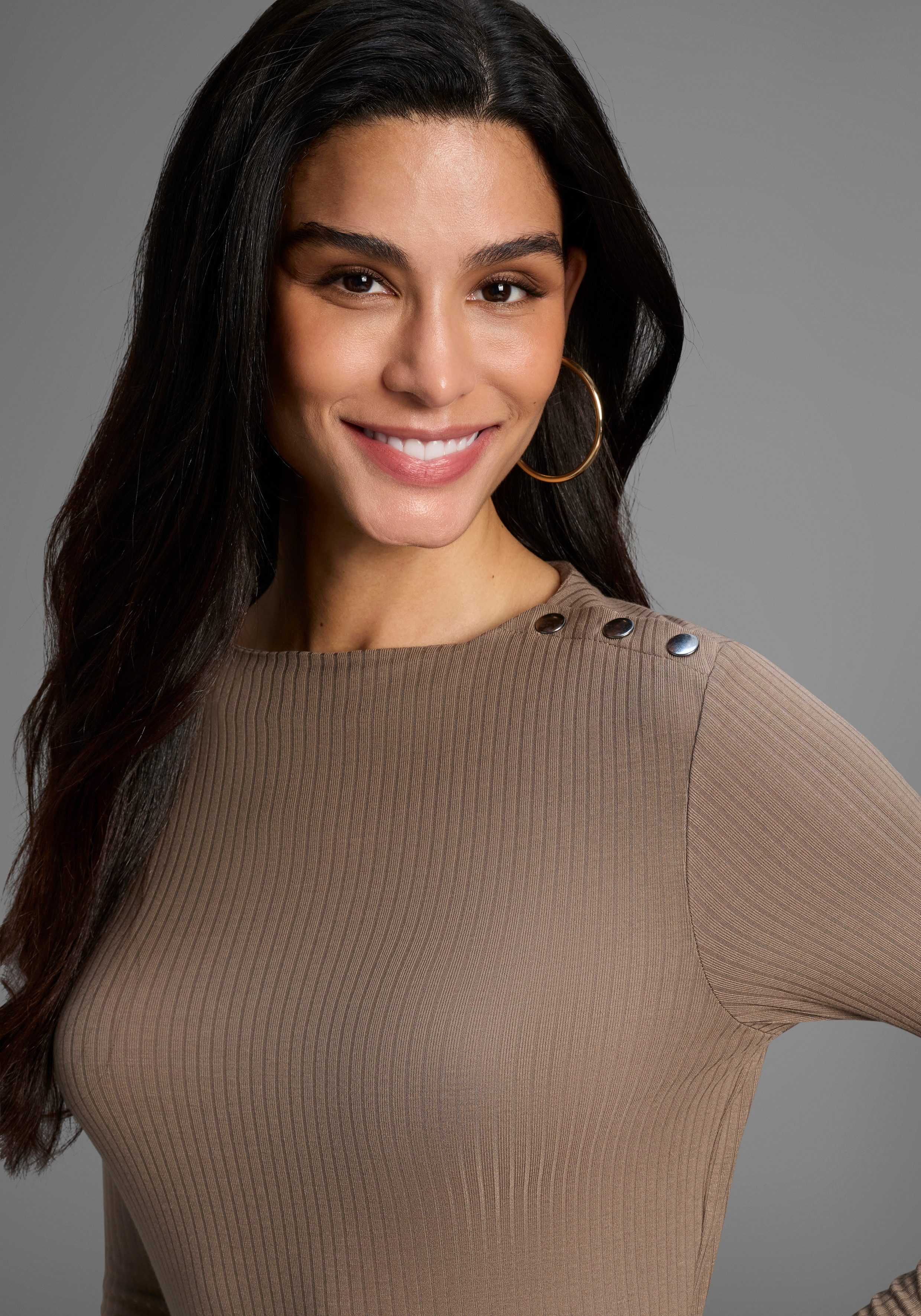 Bruno Banani Longsleeve mit Druckknopf-Detail auf der Schulter