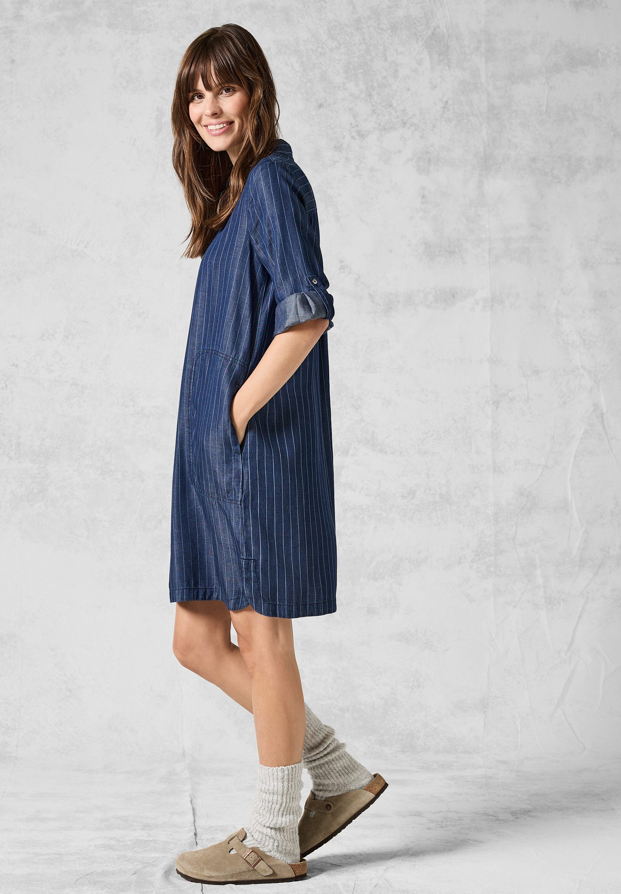 Blusenkleid