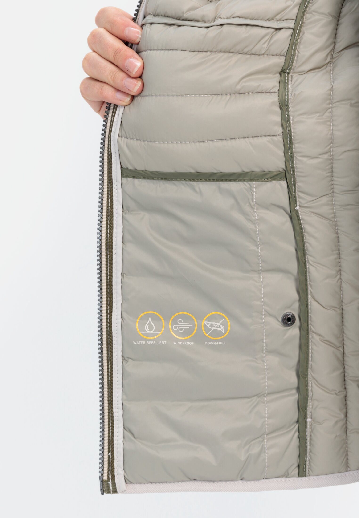 camel active Steppweste aus recyceltem Polyamid ärmellos Stehkragen mit Stehkragen