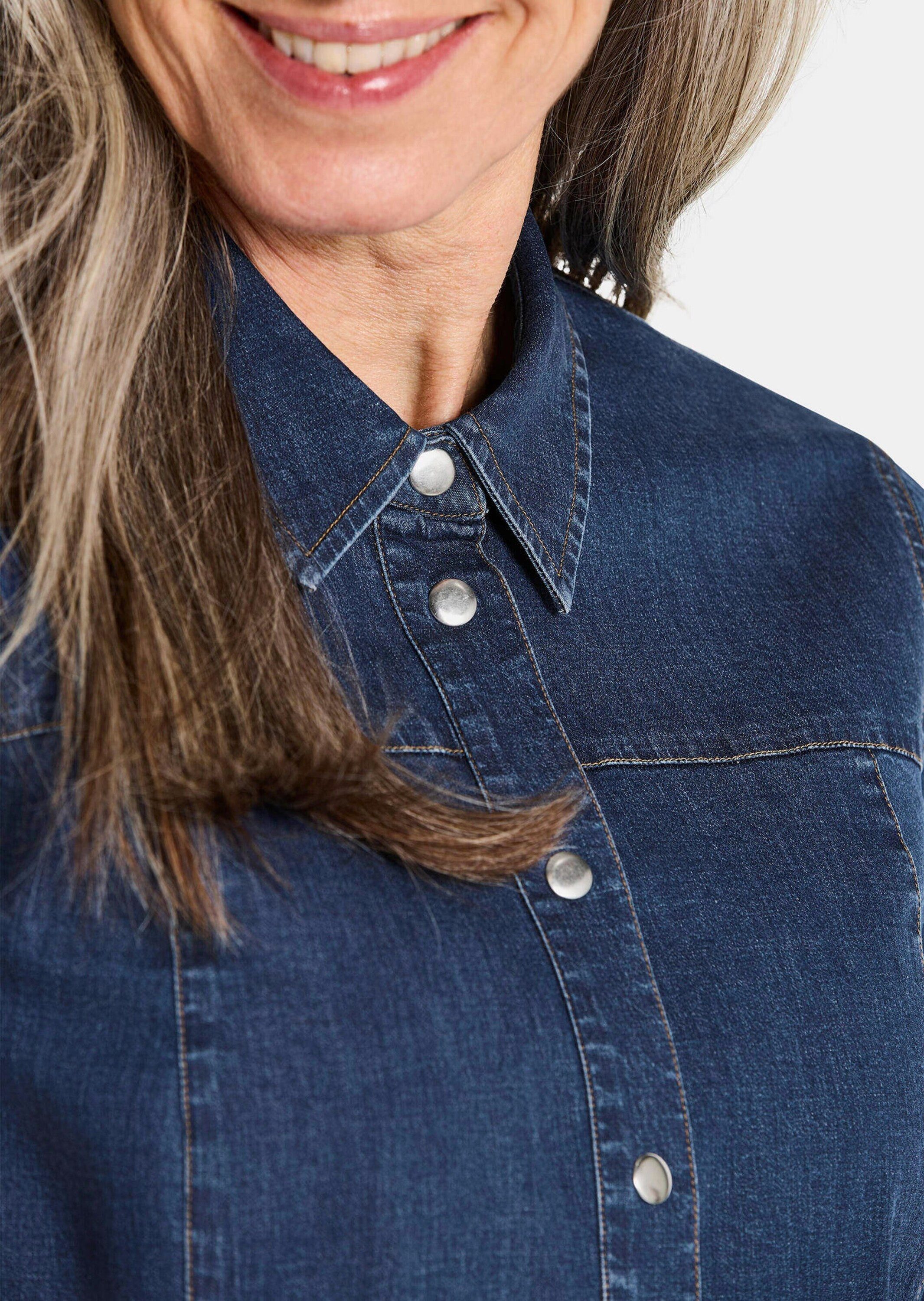 GOLDNER Hemdbluse Stilvolle Denim-Bluse mit Druckknöpfen Baumwollshirt mit Kontrastnähten, Hemdkragen und Langarm – Bild 5 von 5