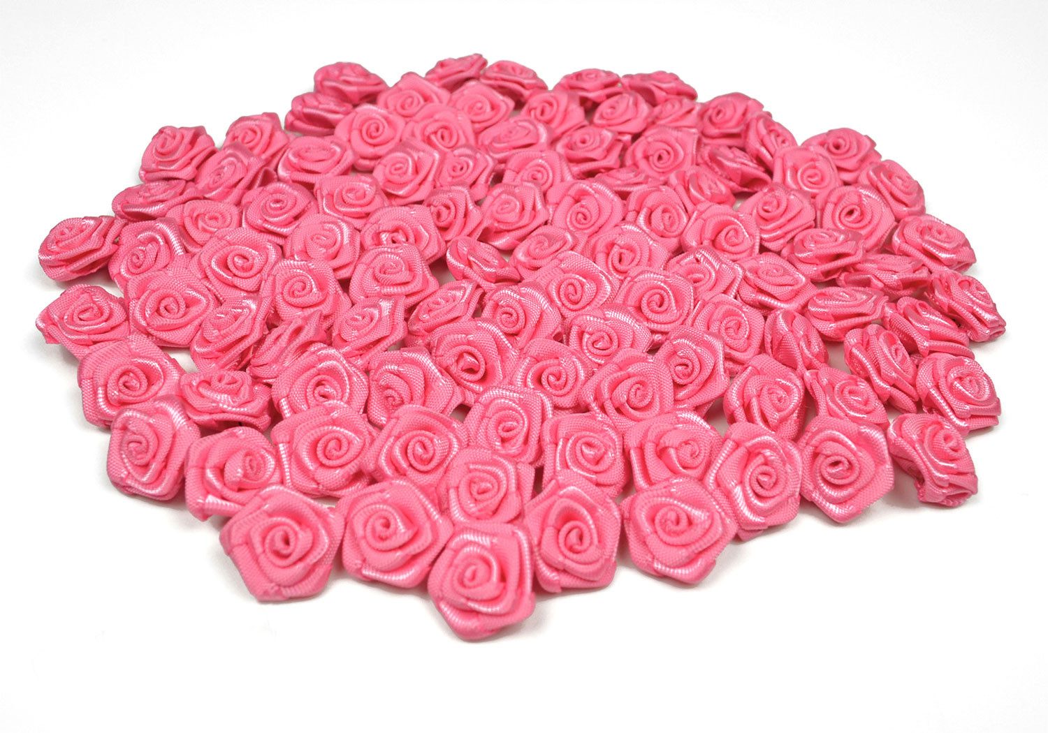 Creativery Streudeko, Satinrosen 15mm zum Basteln & Aufnähen 100 Stück