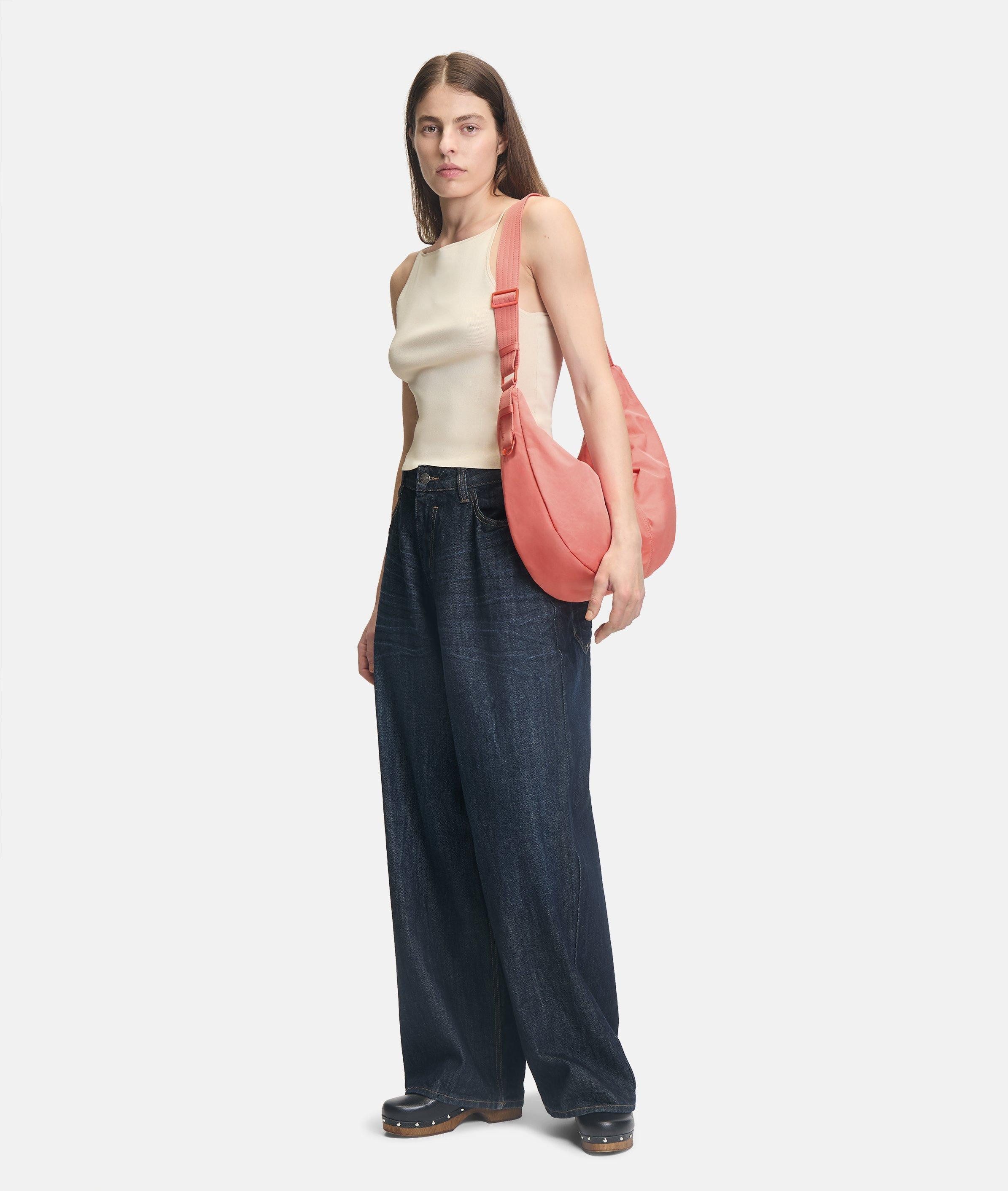 Liebeskind Berlin Schultertasche Nylon Moon Hobo M, Mittelgroße Hobo-Bag aus Nylon
