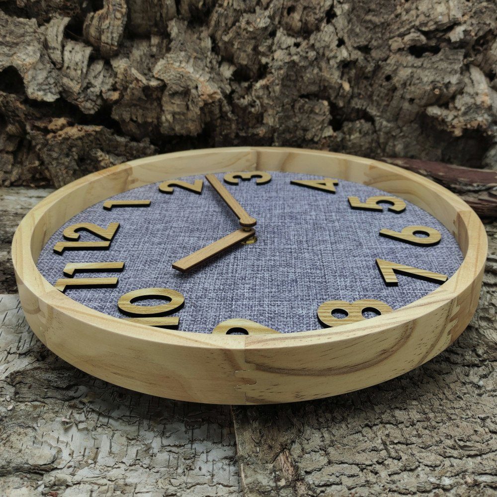 Holzwerk Wanduhr COTTBUS Designer Wanduhr aus Holz & Leinen in grau, beige