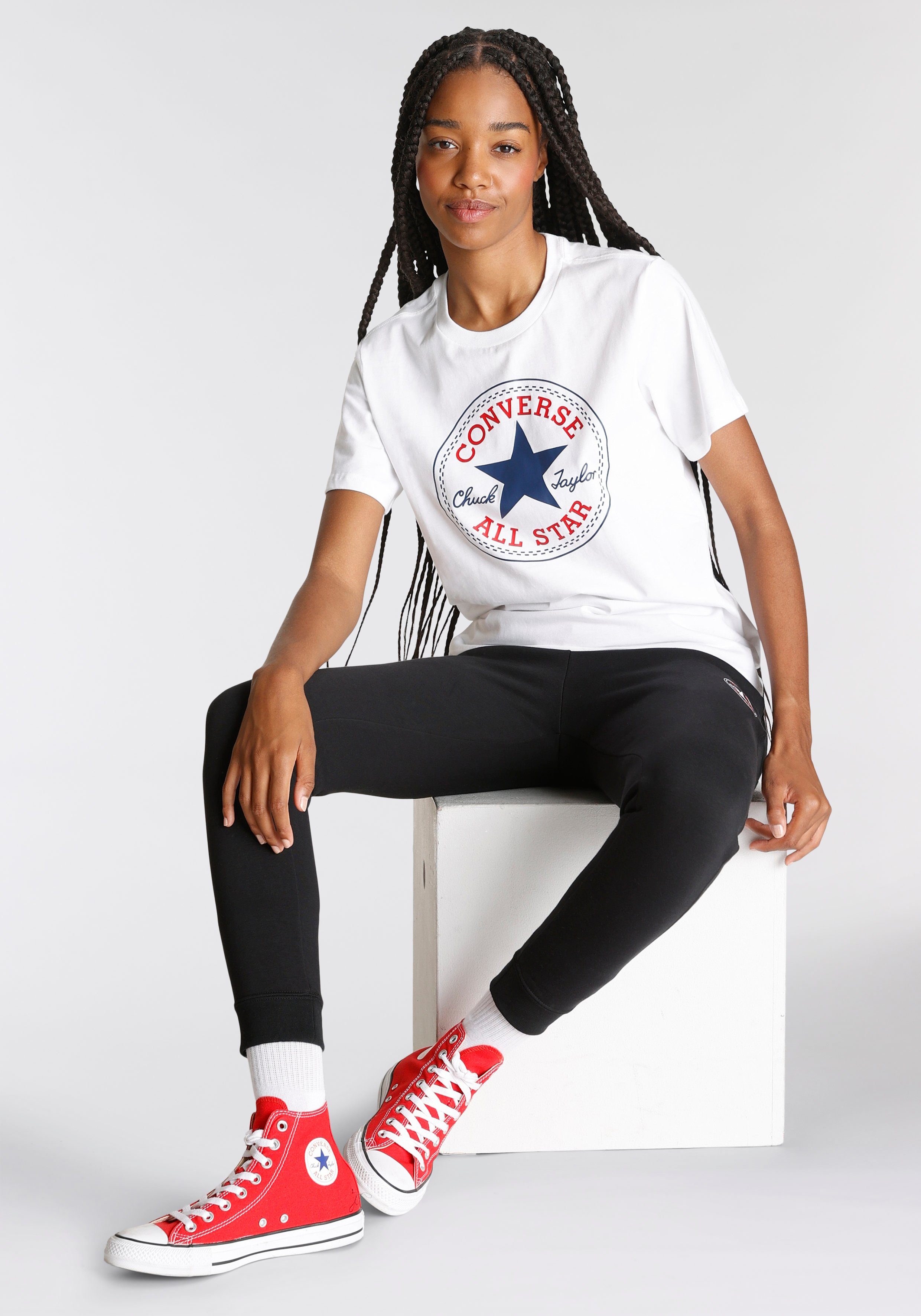Converse T-Shirt CONVERSE GO-TO ALL STAR PATCH STANDARD-FIT T-SHIRT (1-tlg) günstig online kaufen