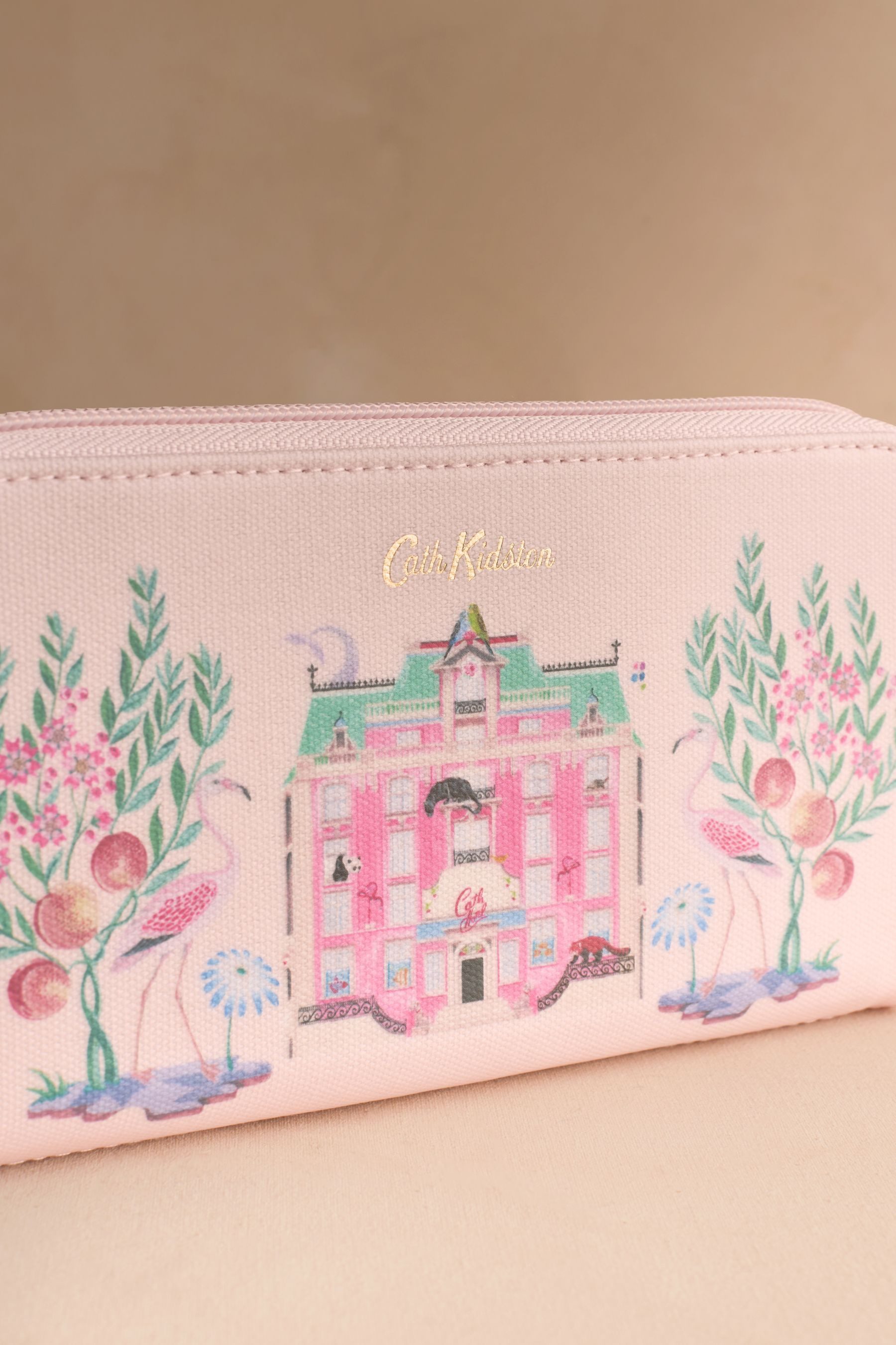 Cath Kidston Geldbörse Cath Kidston kontinentale Brieftasche, Hotel-Print (1-tlg)