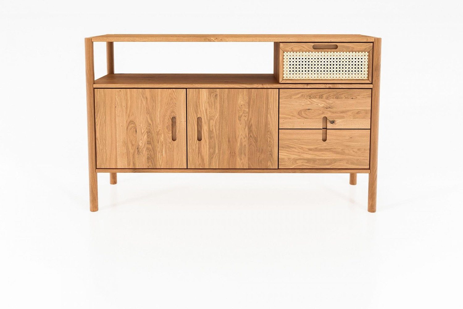 Natur24 Kommode Kommode Zola Wildeiche massiv Rattan 142x86 cm 3 Schubladen 2 Türen