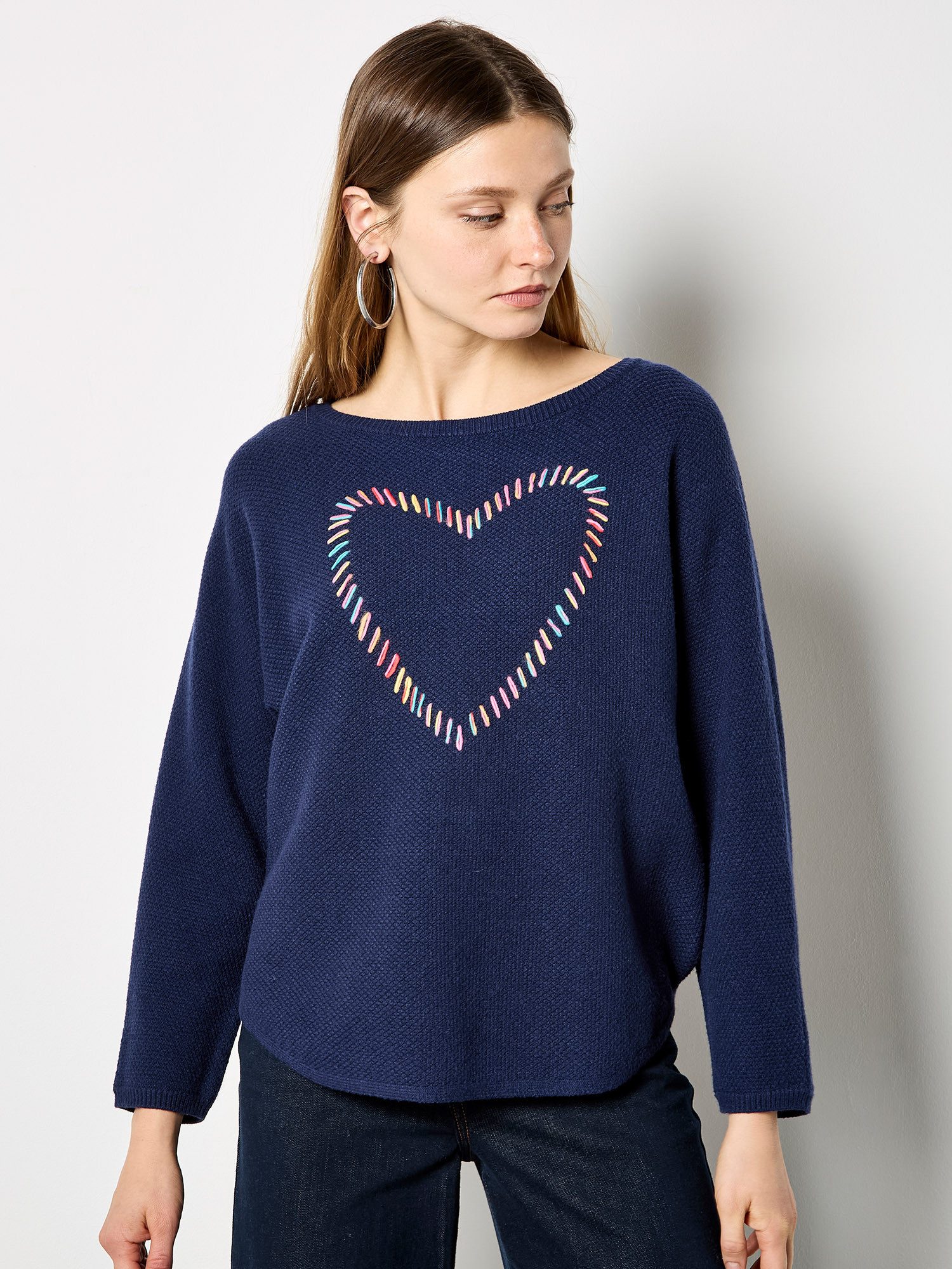 Apricot Rundhalspullover Strickpullover mit bunten Herzstickereien