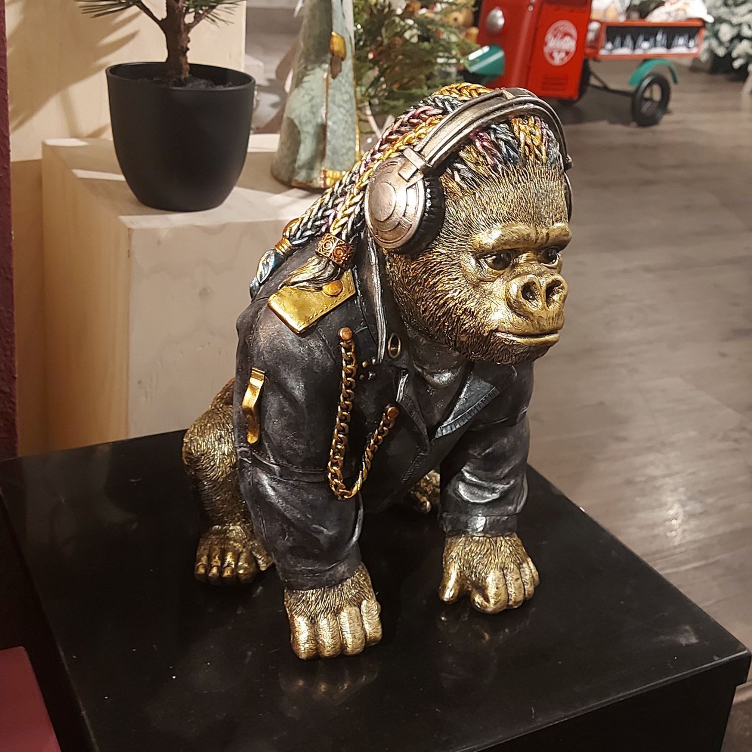 formano Dekofigur Tiere im Anzug, Höhe: 34cm, Farbe: Gold, Motiv: Gorilla