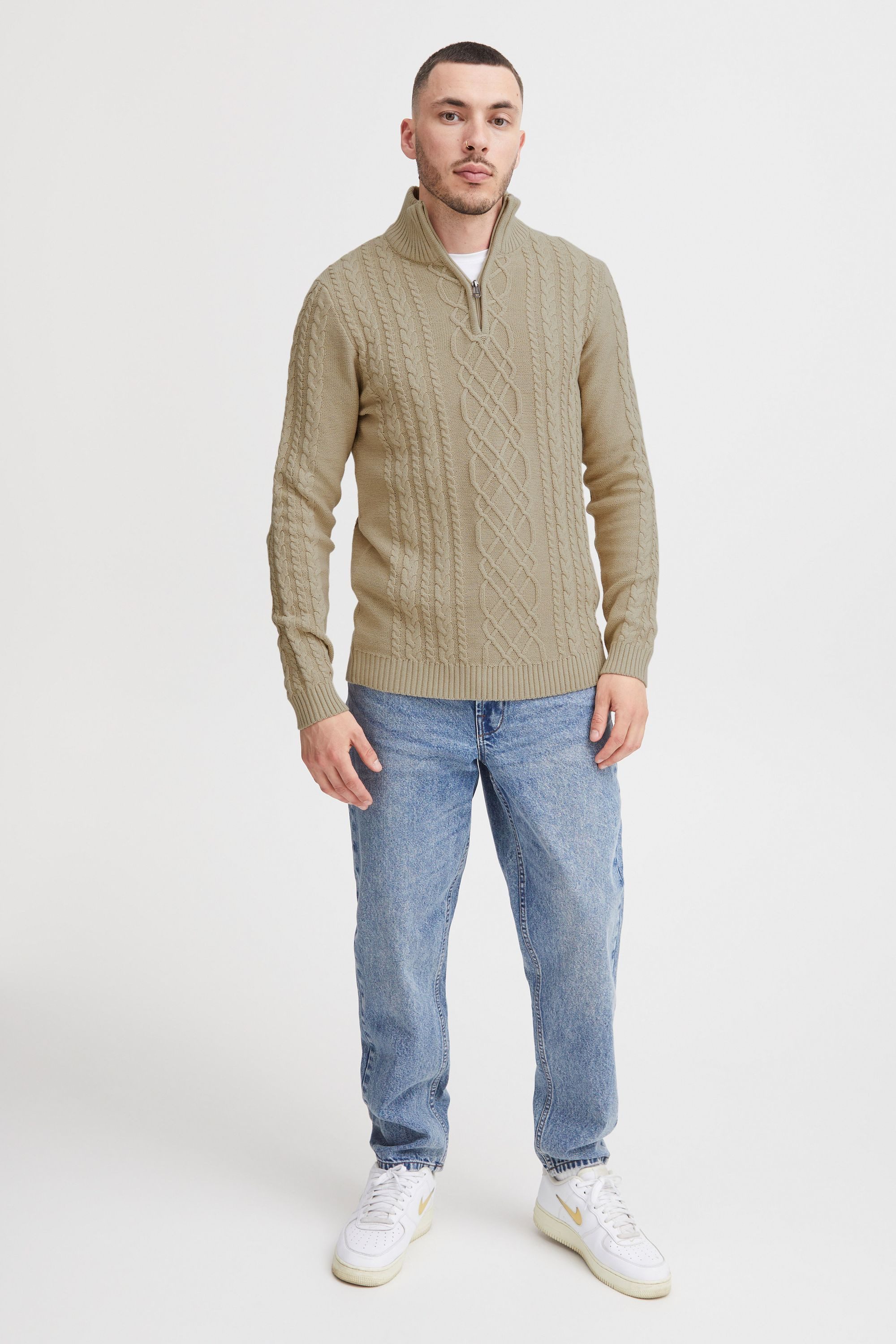 11 Project Troyer PRJamelien Modischer Pullover