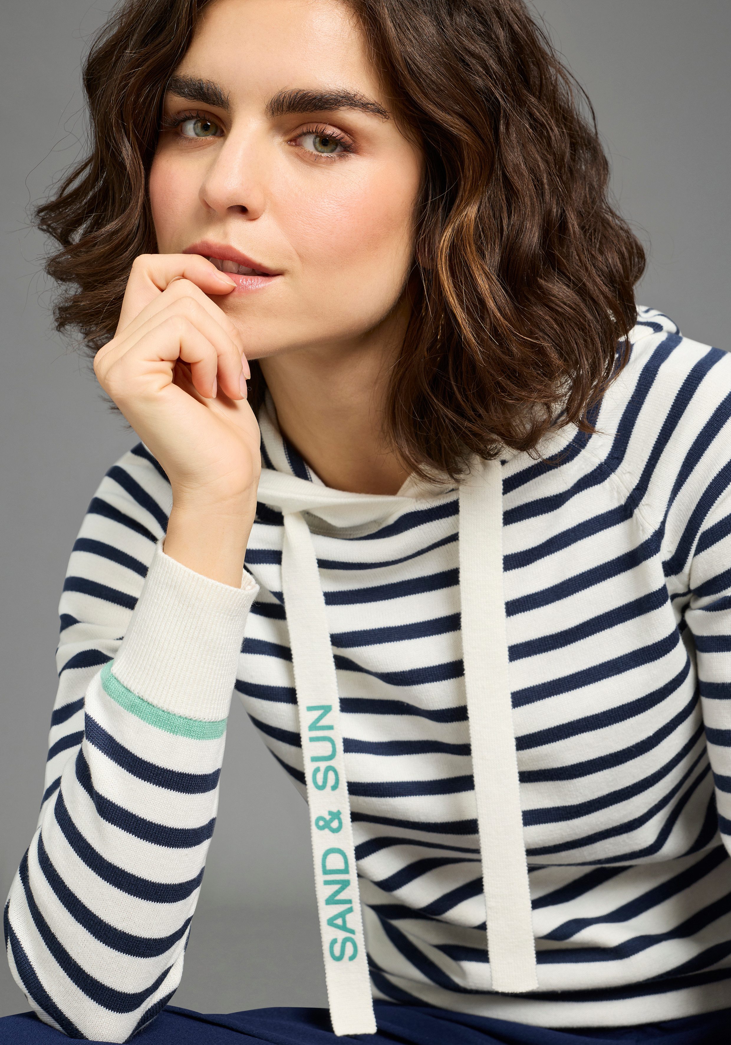 Laura Scott Kapuzenpullover leichter Übergangspullover mit modernen Streifen